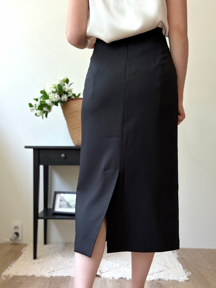 Noir Belted Skirt (Black)