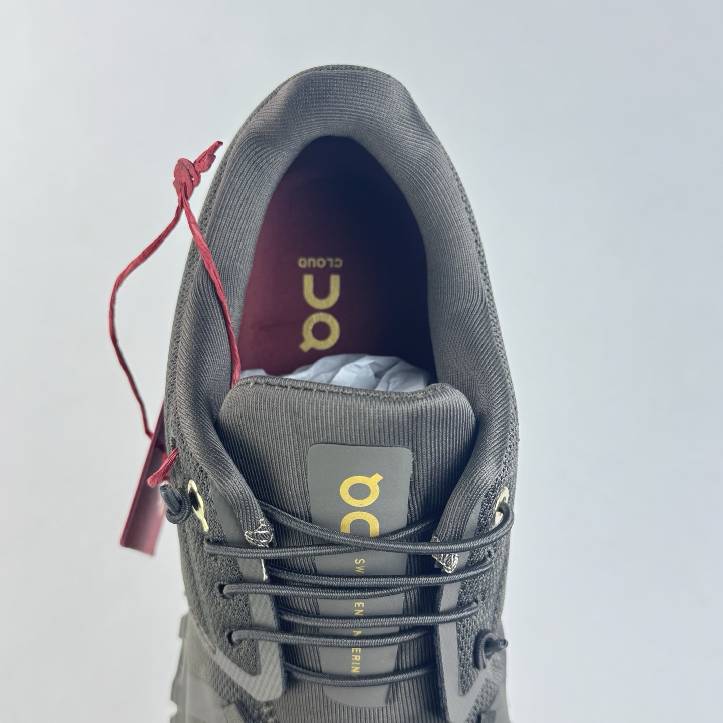 On Cloud 6 "Year of the Horse" 