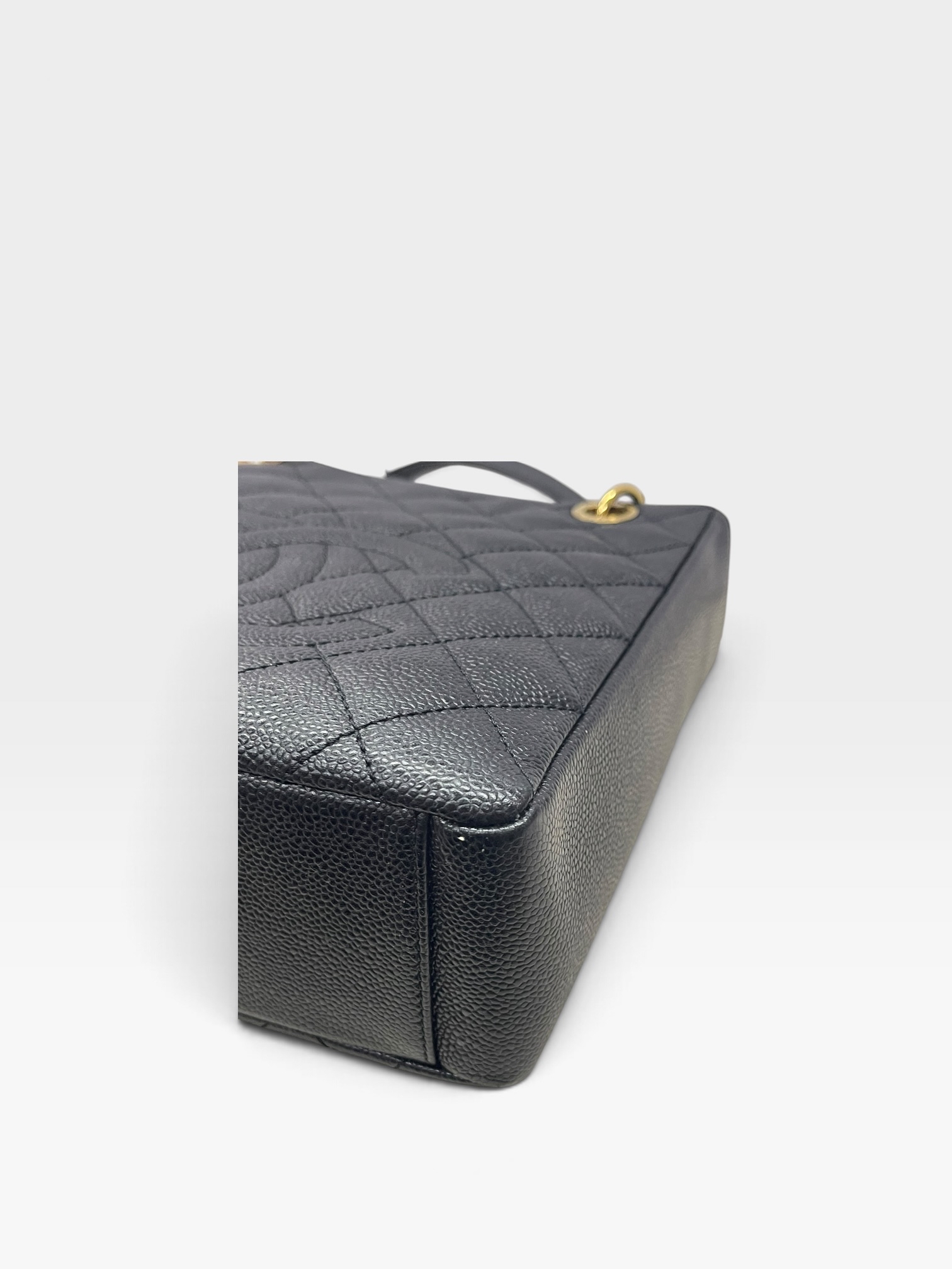 Pre-Owned CHANEL Petit Shopping Tote / Product Code: 102919