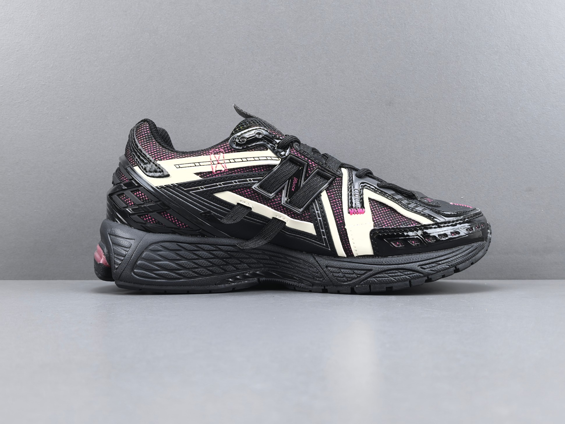 New Balance 1906A U1906AD