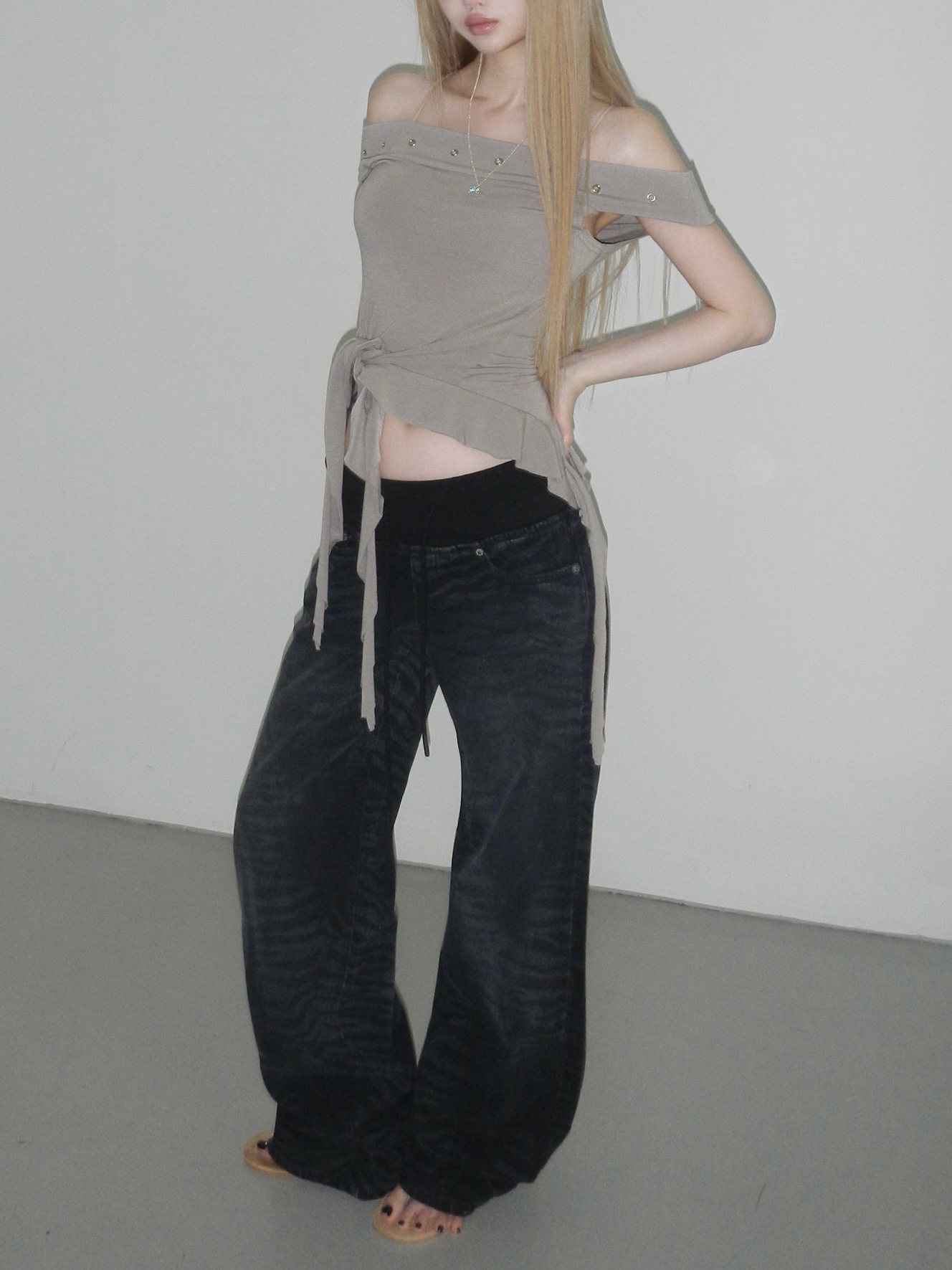 Zebra-Wash Wide Leg Denim Pants