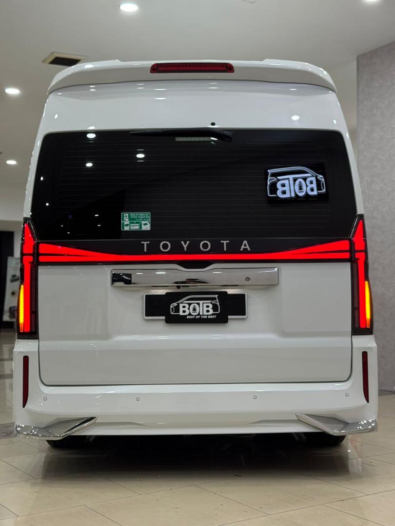 HIACE PREMIUM DIAMOND BODYKIT / H300-BDK-1011-MY