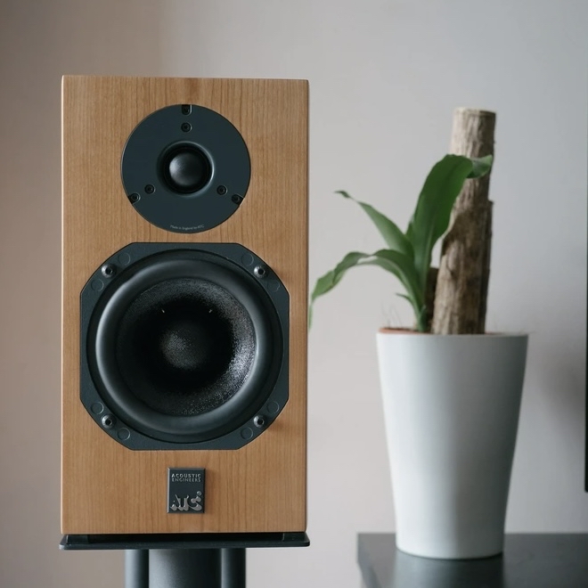 Acoustic Engineers ATC SCM7 Bookshelf Speakers (Pair)