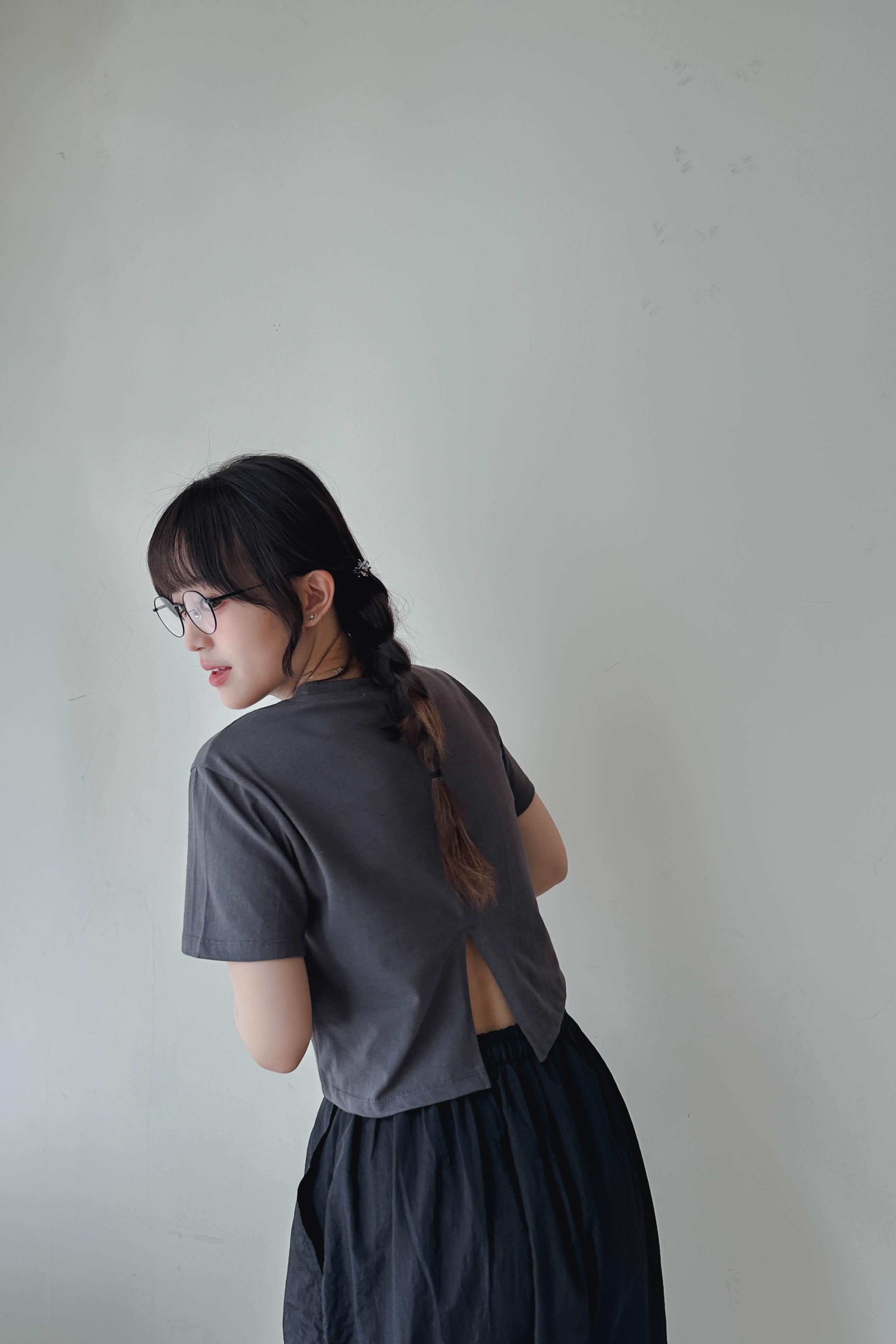 後開衩微寬鬆Crop Top