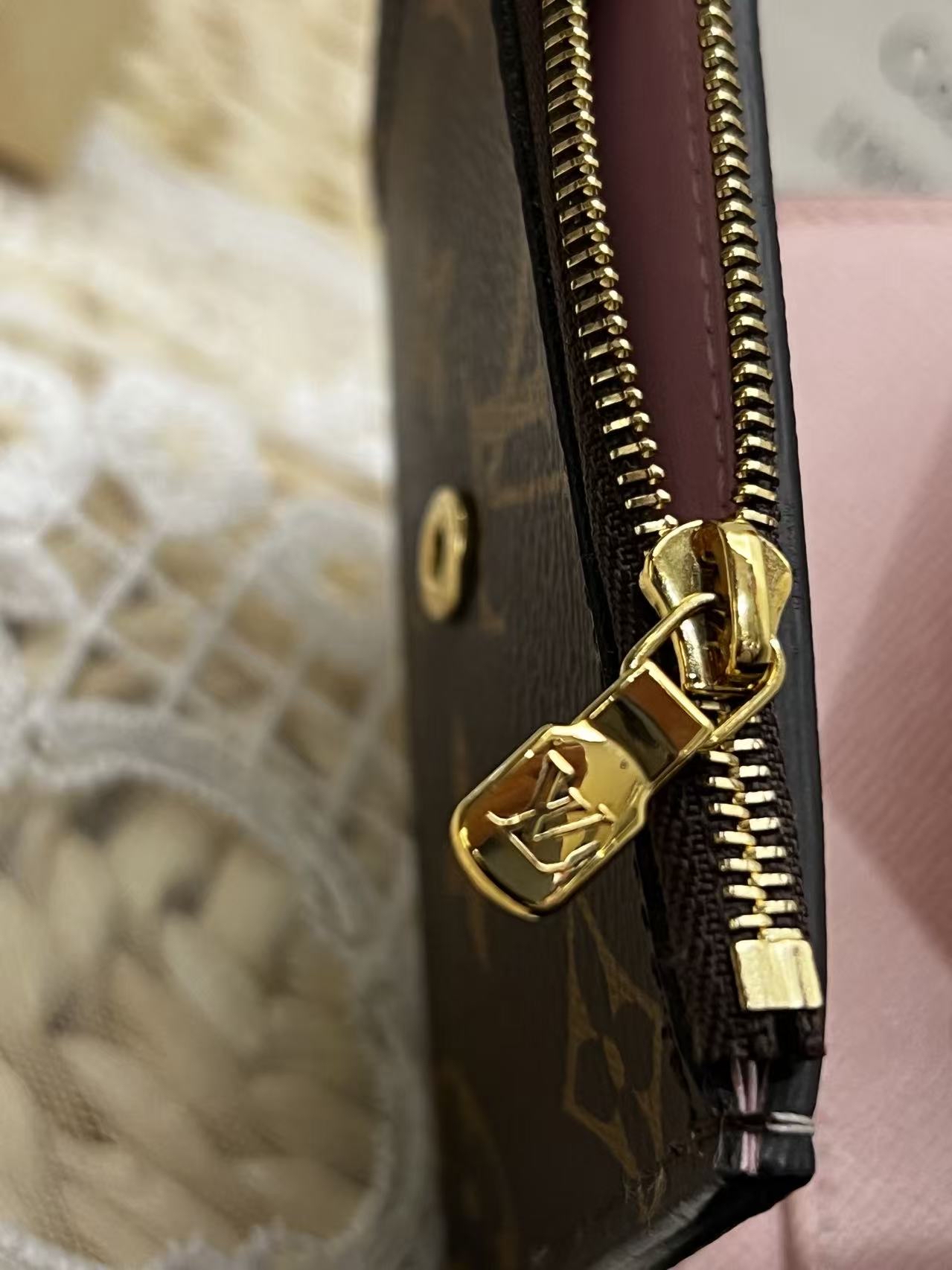 Louis Vuitton Zoé Wallet（附贈原廠盒 塵袋）