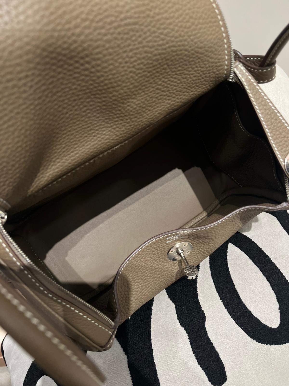 Hermes Lindy 26 Stamp D Etoupe 大象灰銀扣100%Authentic, 98%New ✅Dust bag✅Raincoat✅Box