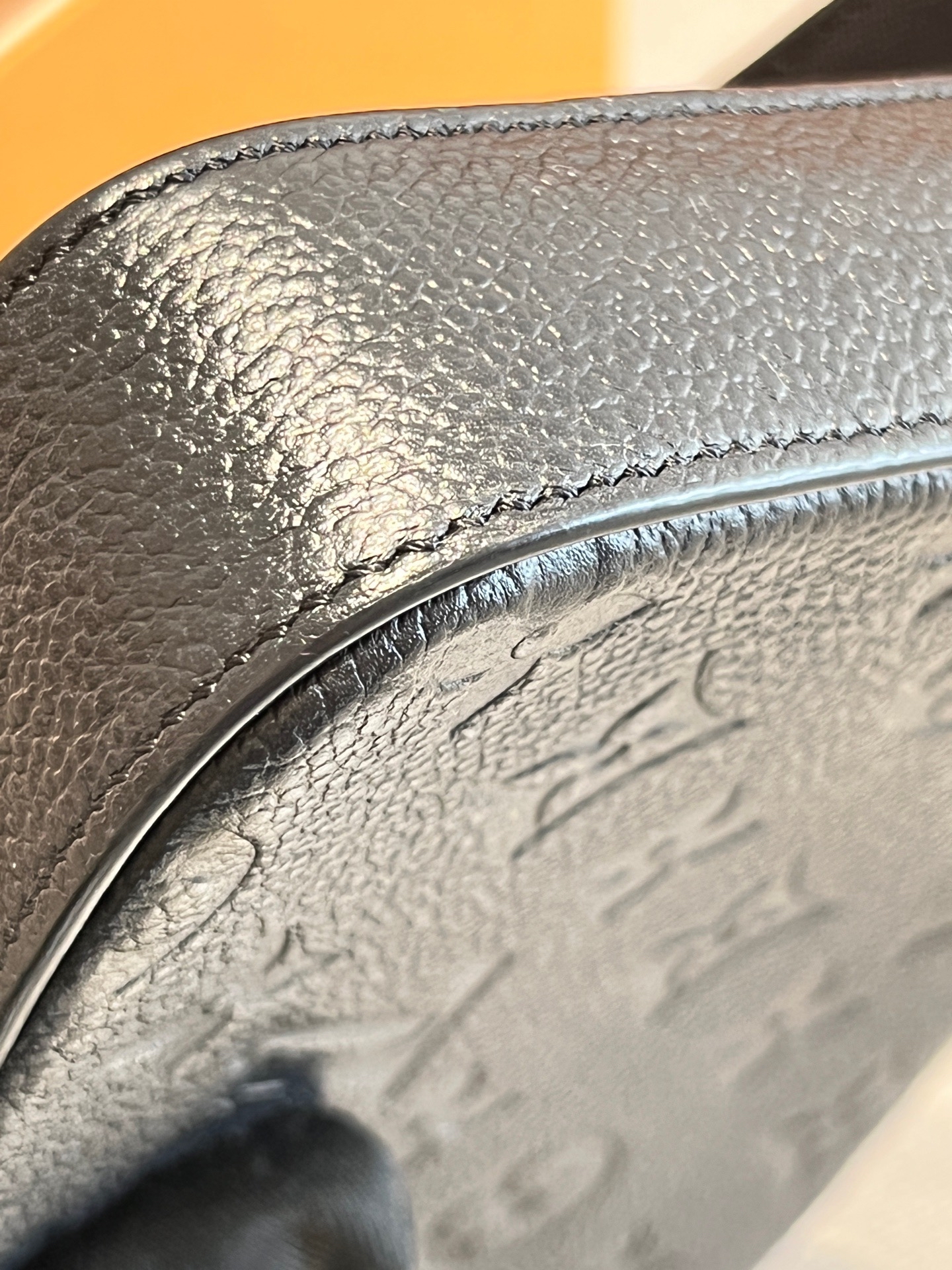 【預訂貨品】LV黑色全皮印花三合一 