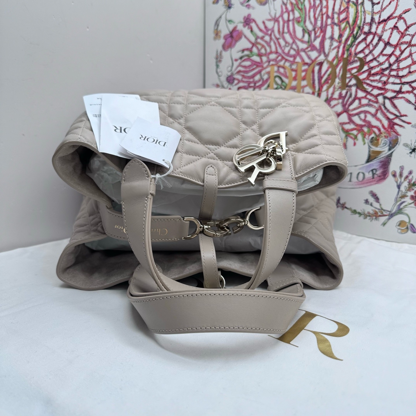 Unused item Dior toujours tote 
