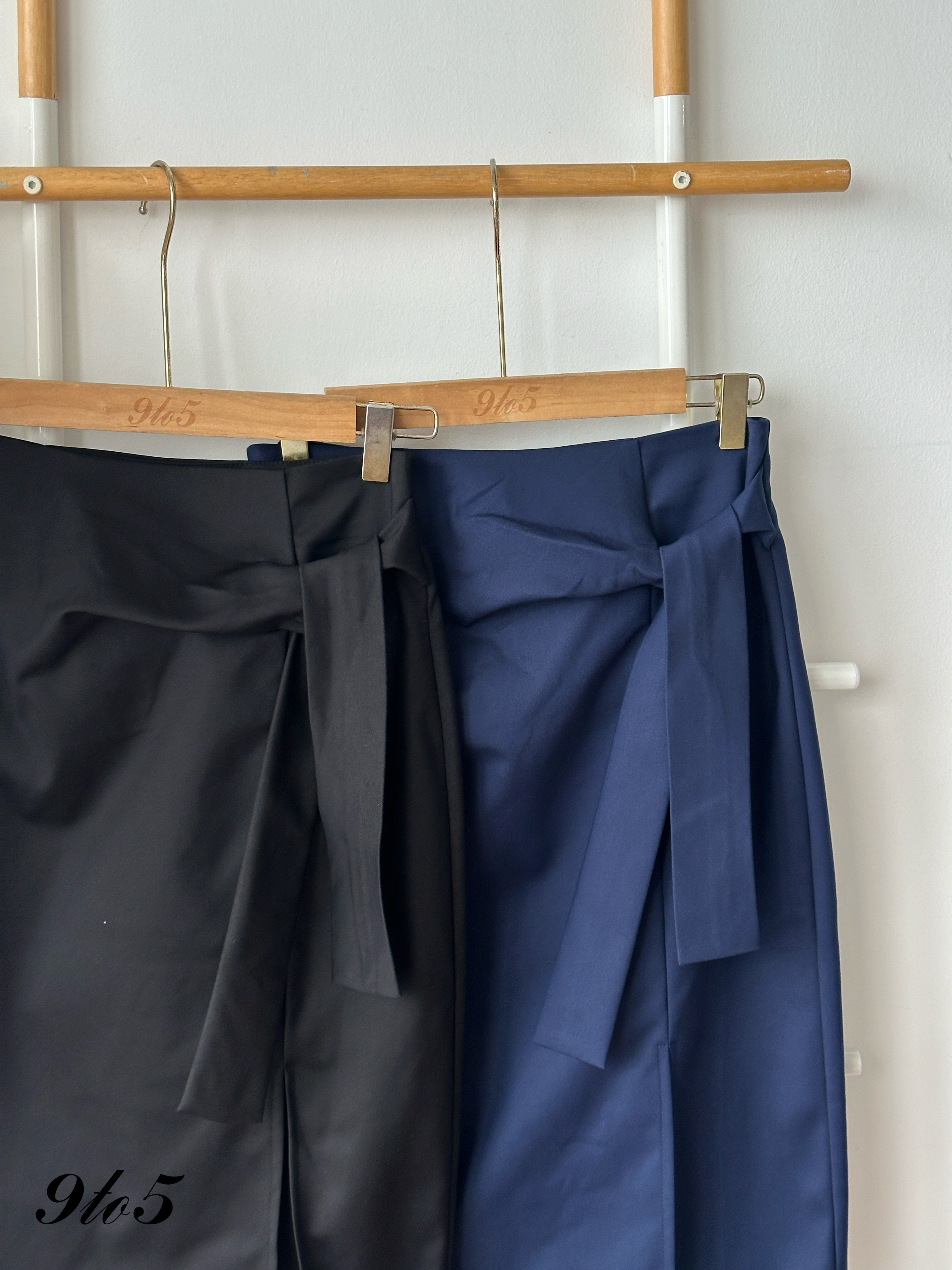 S1978 Side-tie Pencil Skirt - Black & Blue