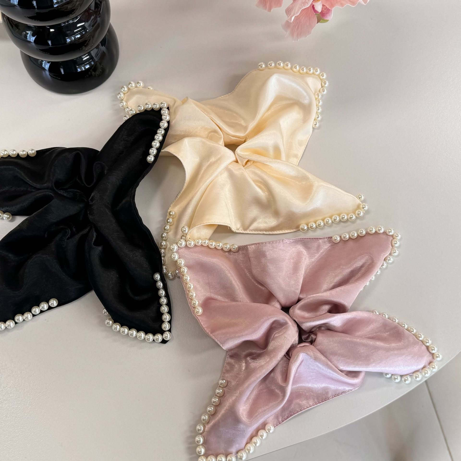 法式缎面珍珠方巾发圈