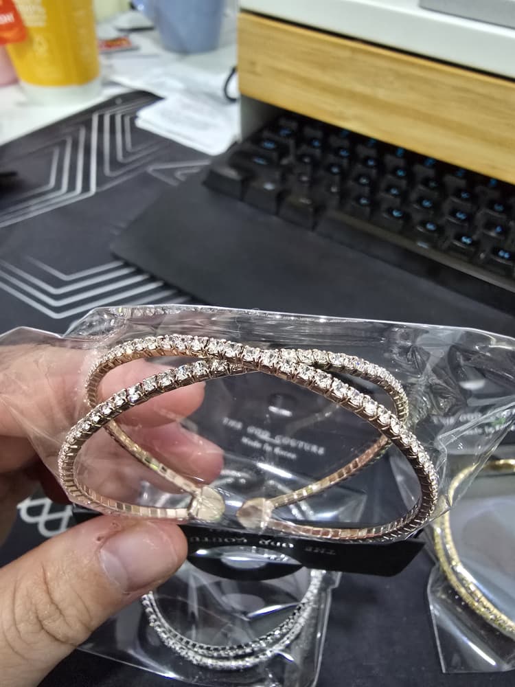 Grand Cercle Élégant Bangle