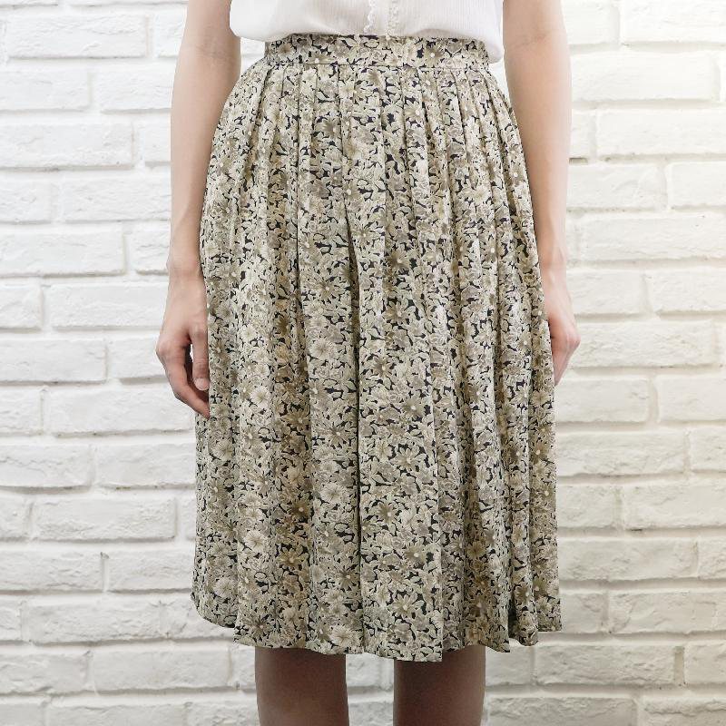 25" Waist Japanese Botanical Illustration Pattern Pleated Skirt (TA116)