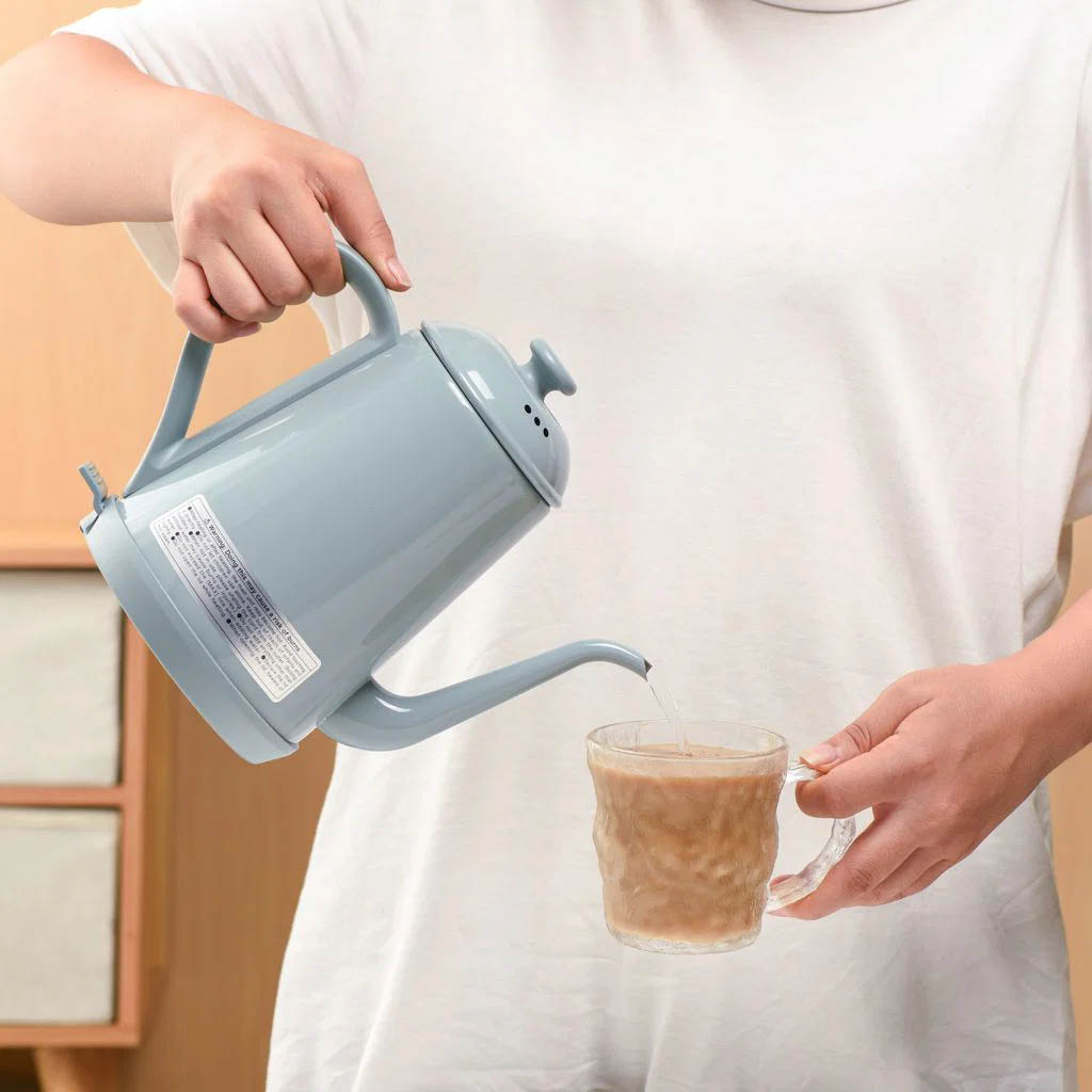 預購⭐️BRUNO 1公升電熱水煲 - [BOE072] (米灰色 / 藍色) (香港行貨) 