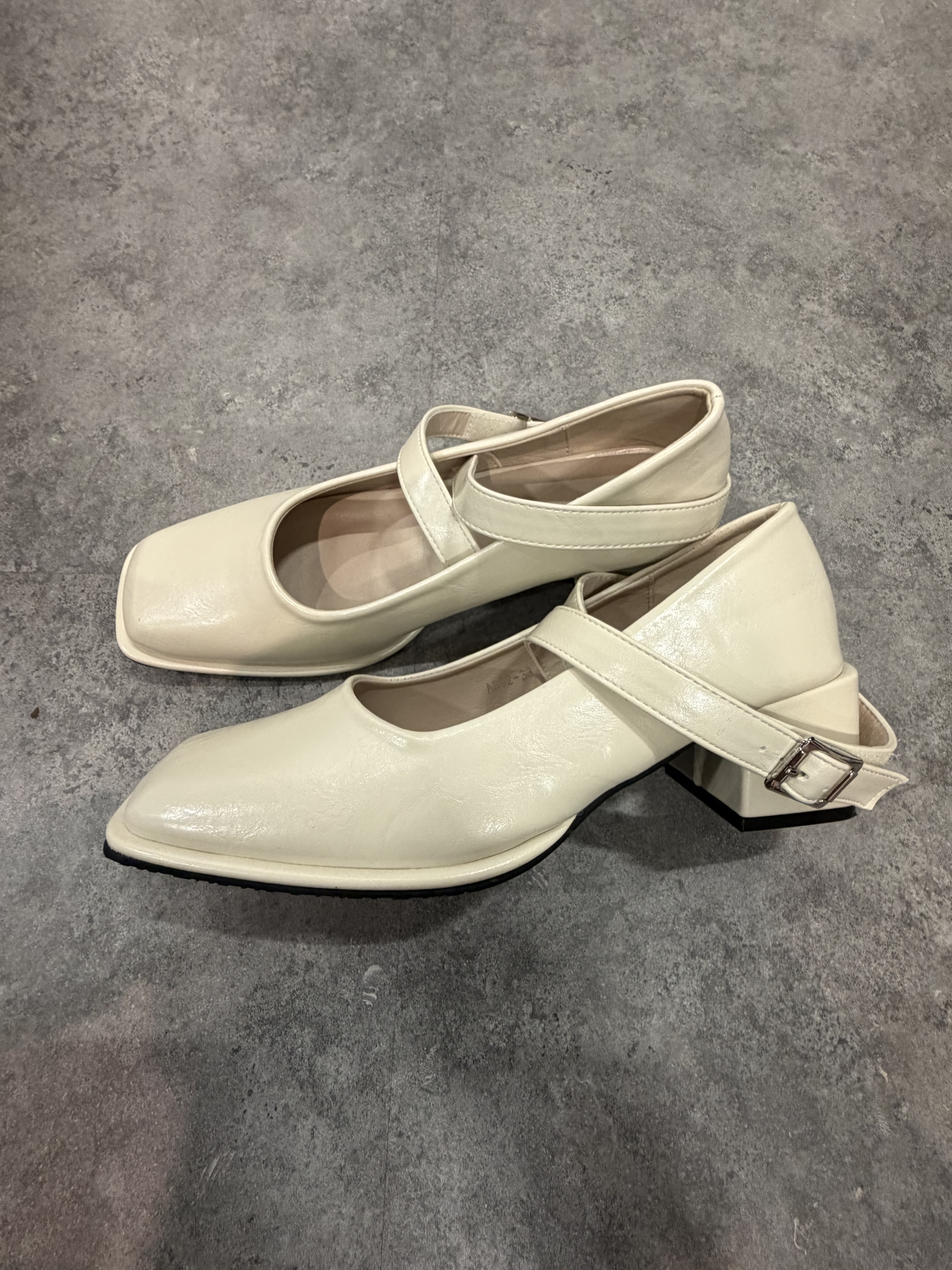 復古方頭瑪麗珍鞋