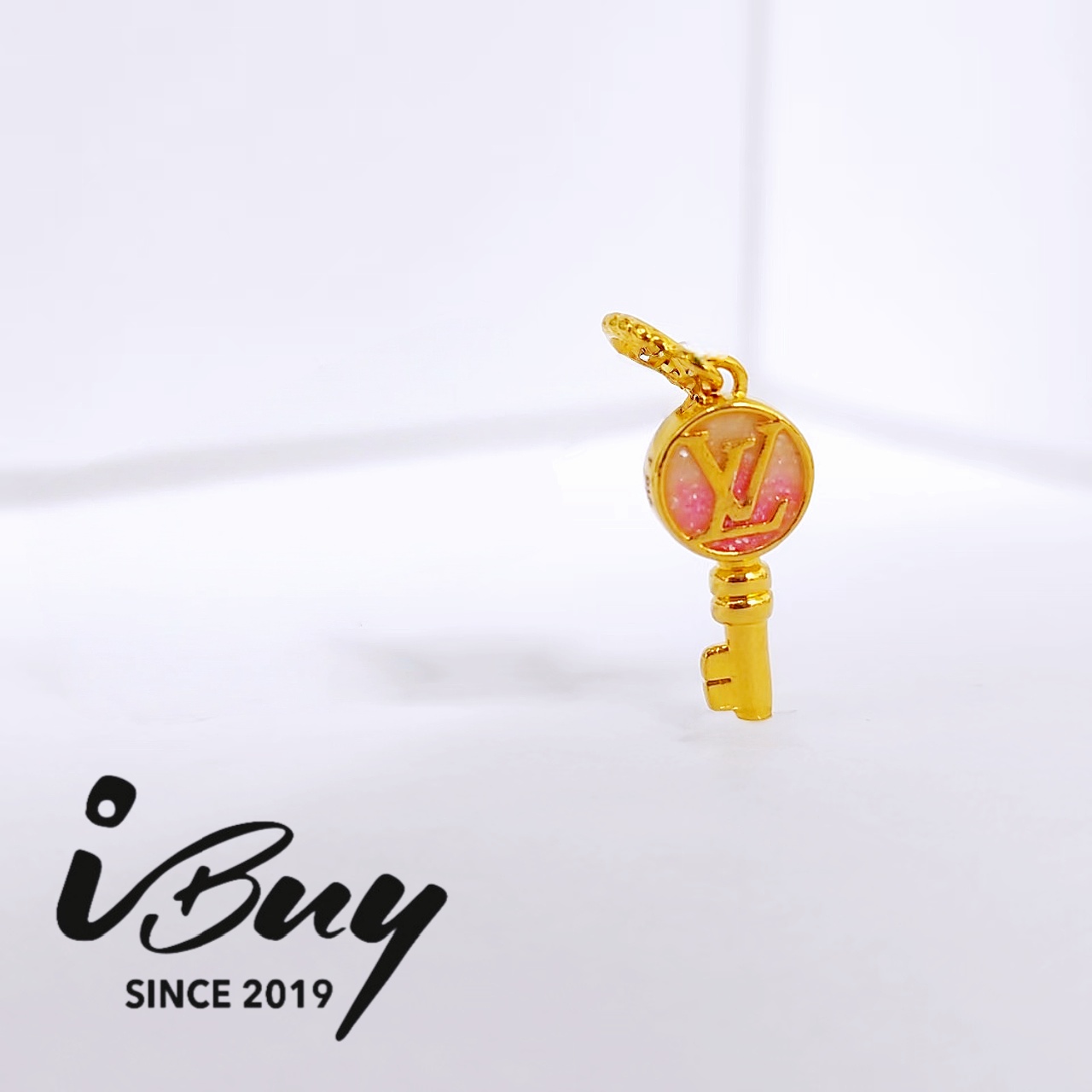 916 HARD GOLD ENAMEL LV KEY CHARM 916 硬金 珐琅LV钥匙串咀