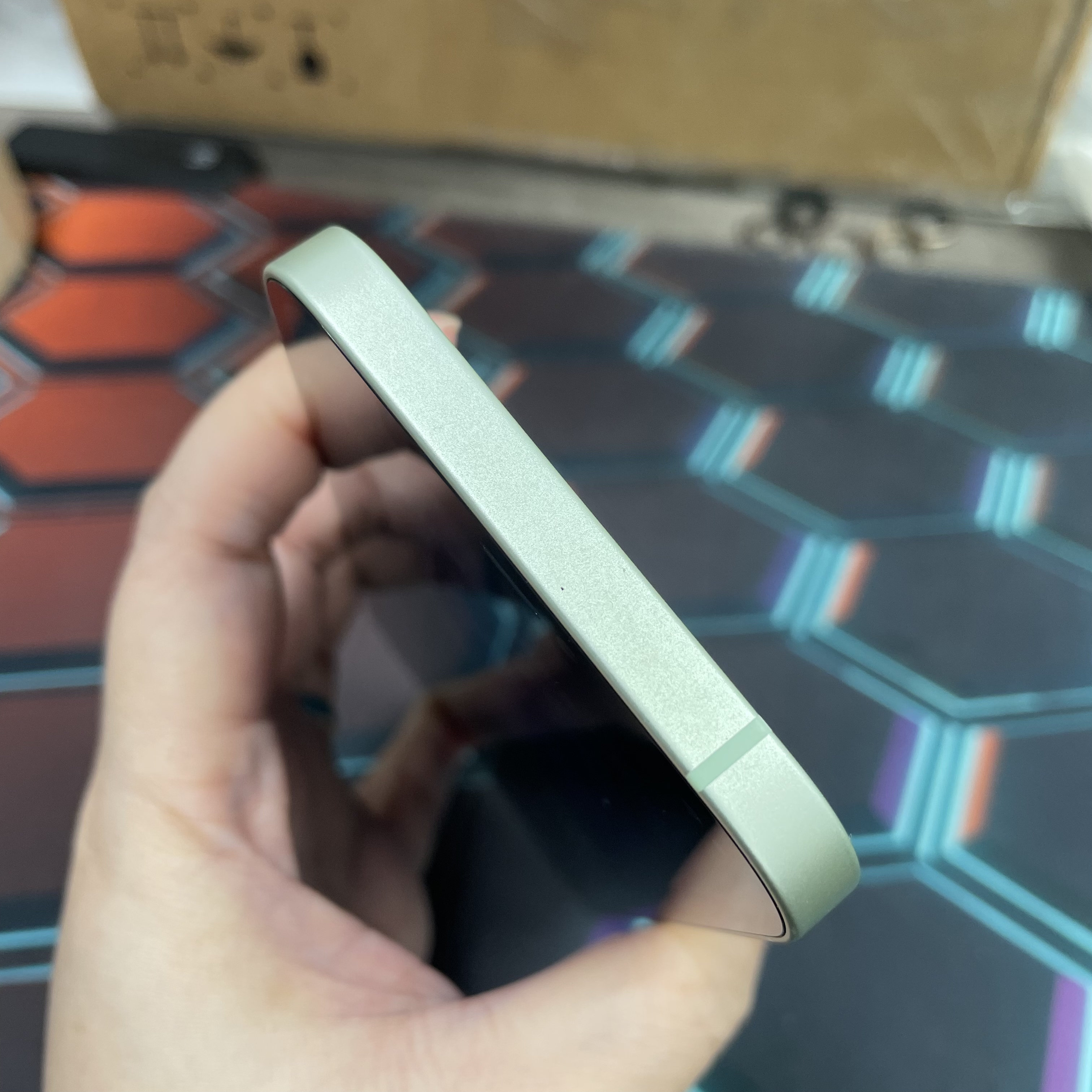 *8345 12 完美機 64GB 電91 綠色 green