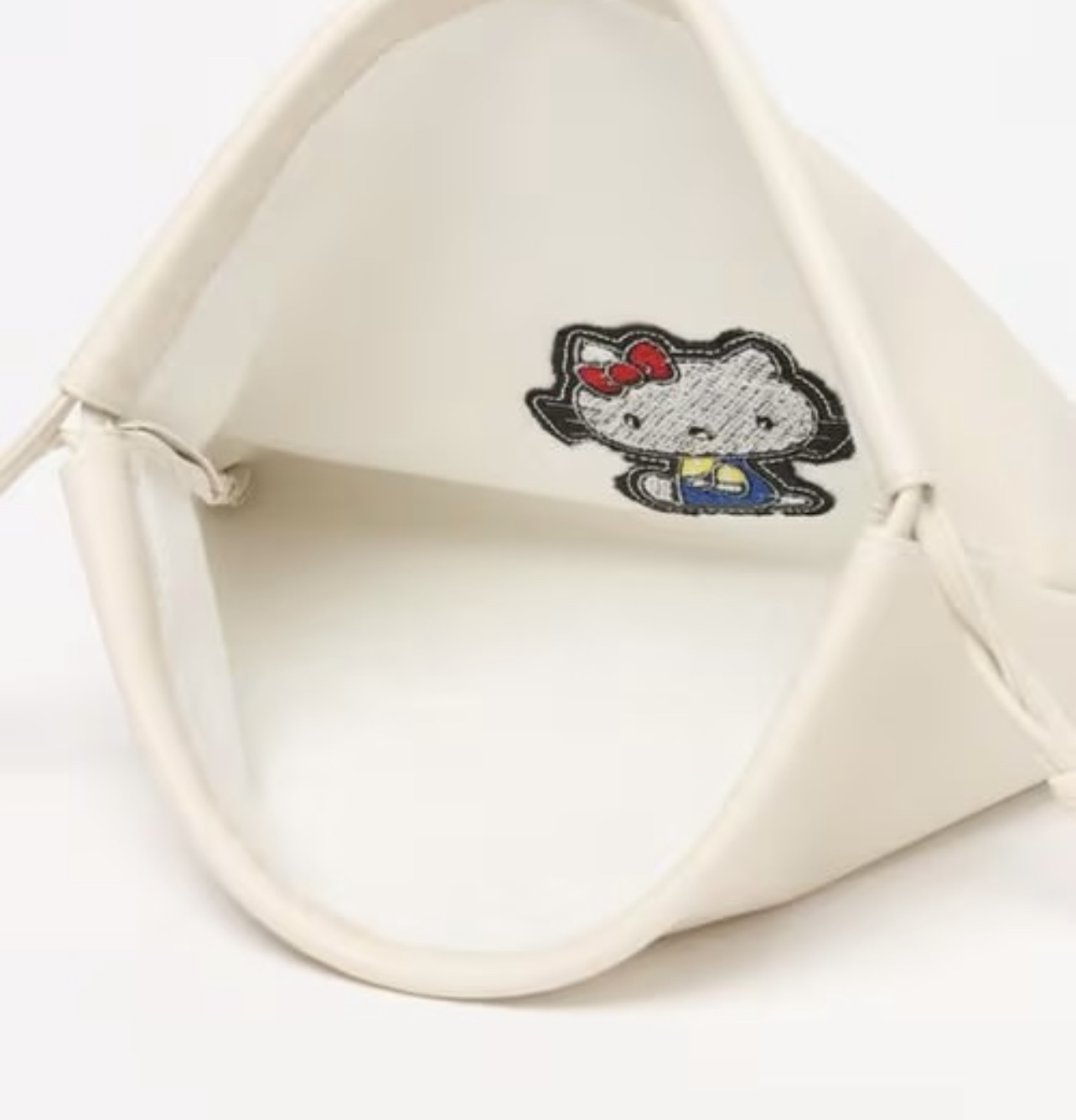 🎌日本直送🎌 Hello Kitty 限定款 束口袋可上肩側孭