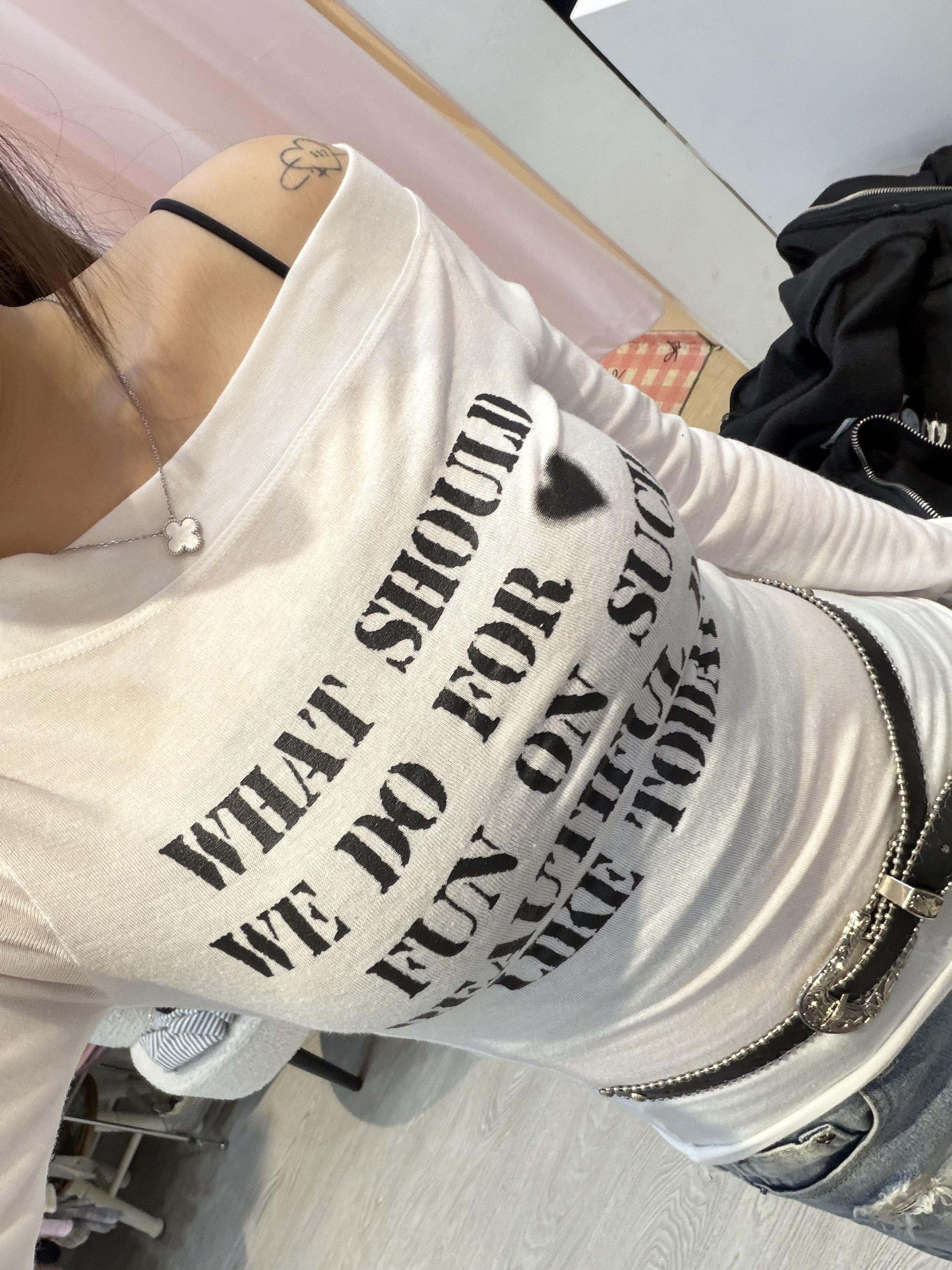 已售罄❌韓國斜露膊字句打底衫