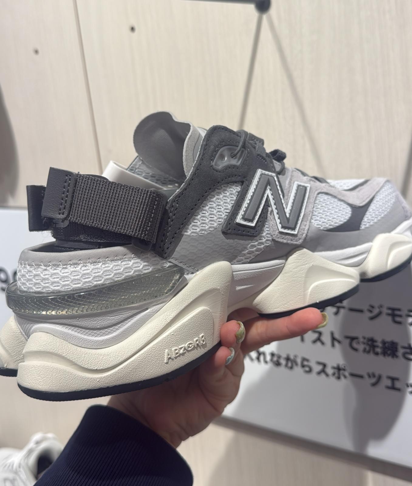 哇🤩日本限定呢對new balance 涼鞋官網斷曬貨！呢度有哦！ 每色一人限購一對！🤣🤣 New balance u9060 灰/黑 灰色only jp26.5 cm 黑色jp 22.5- 28cm