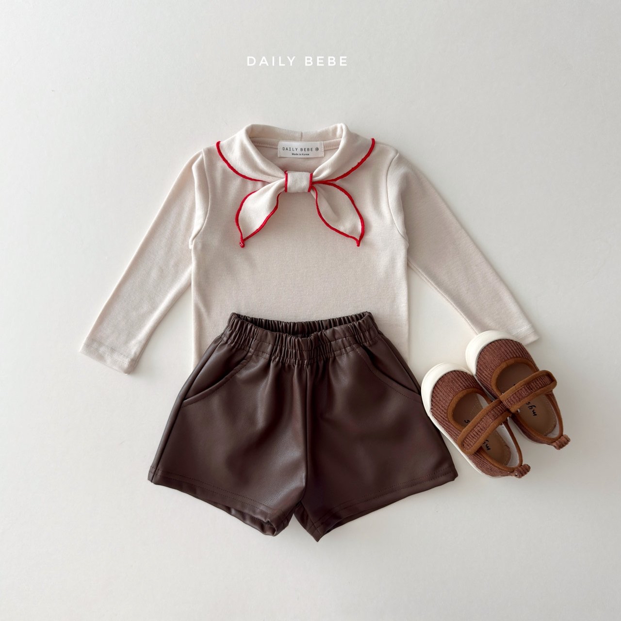 Dailybebe | Scarf T-Shirt