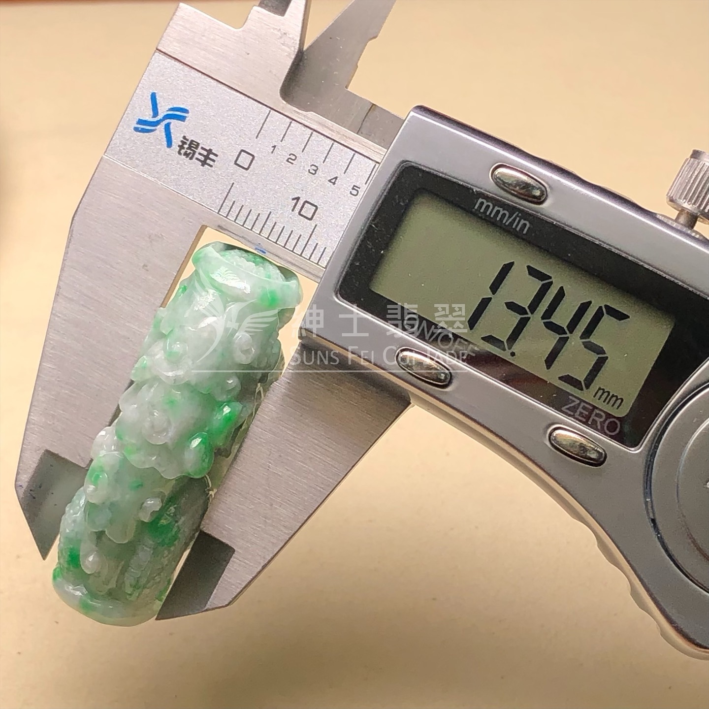 立體桶形龍吊墜