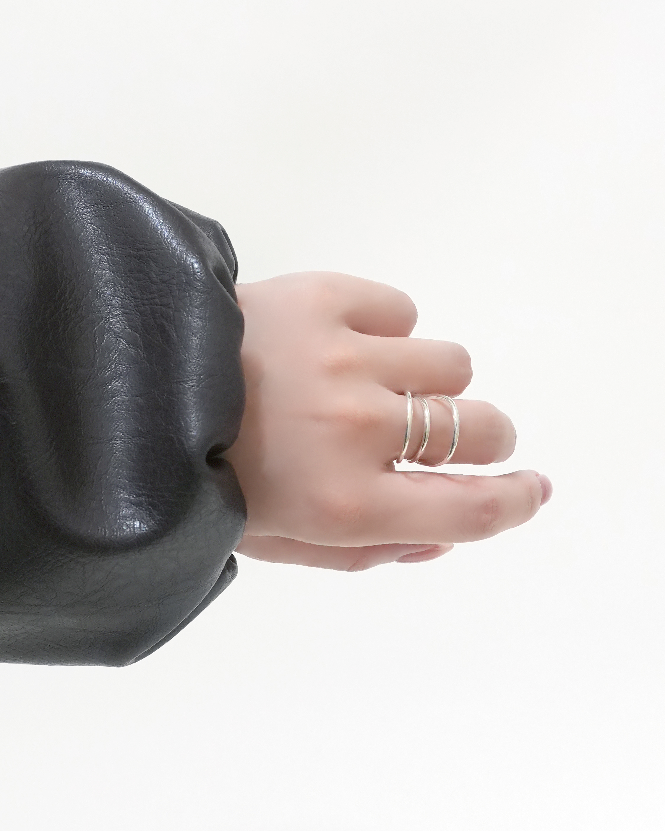 Elegant Arc Layered Ring