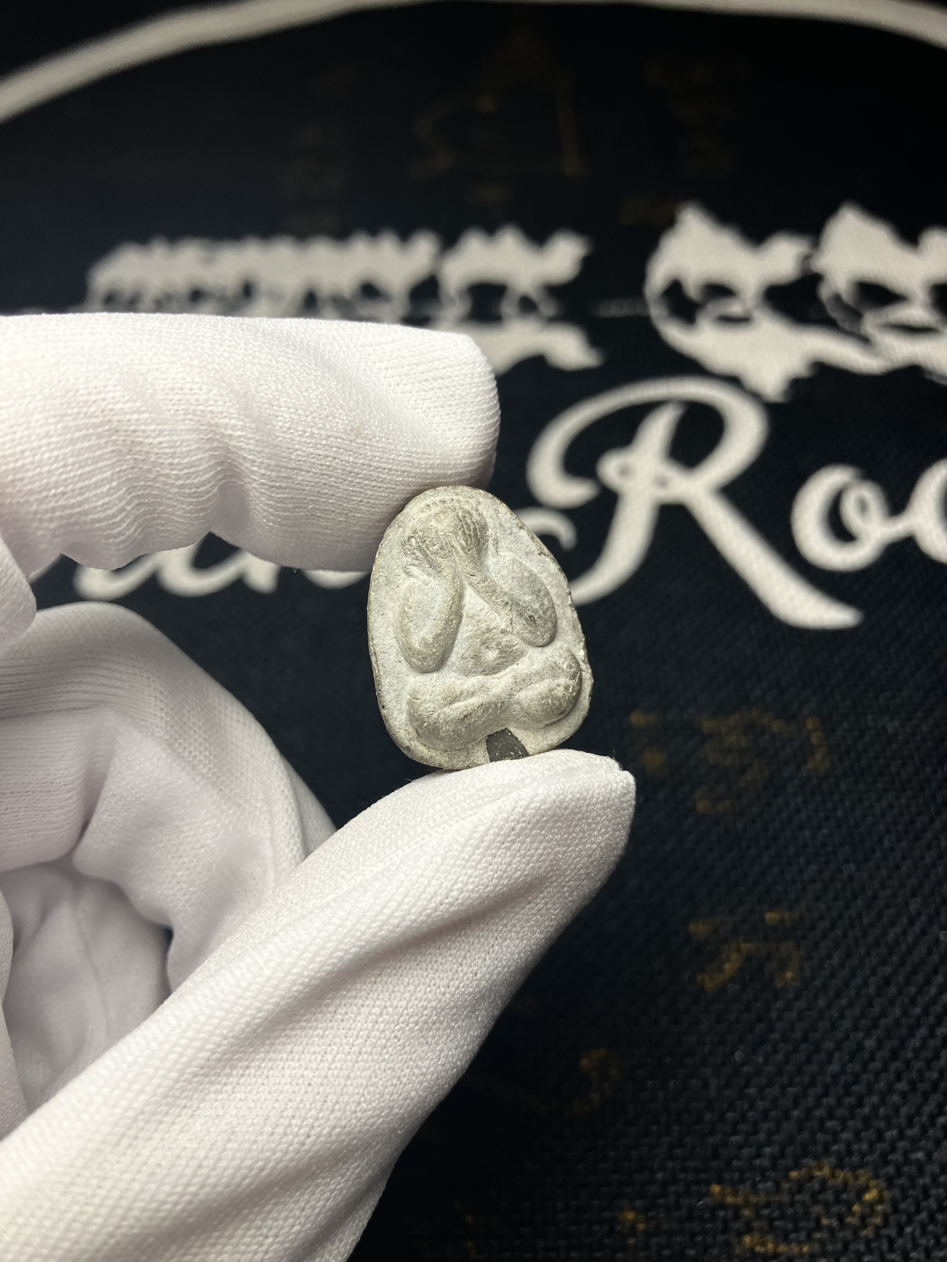 【裸牌】【可代包殼】龍普多 佛曆2521-2523 印蜀傑秩瑪 小圓符 必打佛 細模 浸聖水版本｜附沙馬共驗證咭
