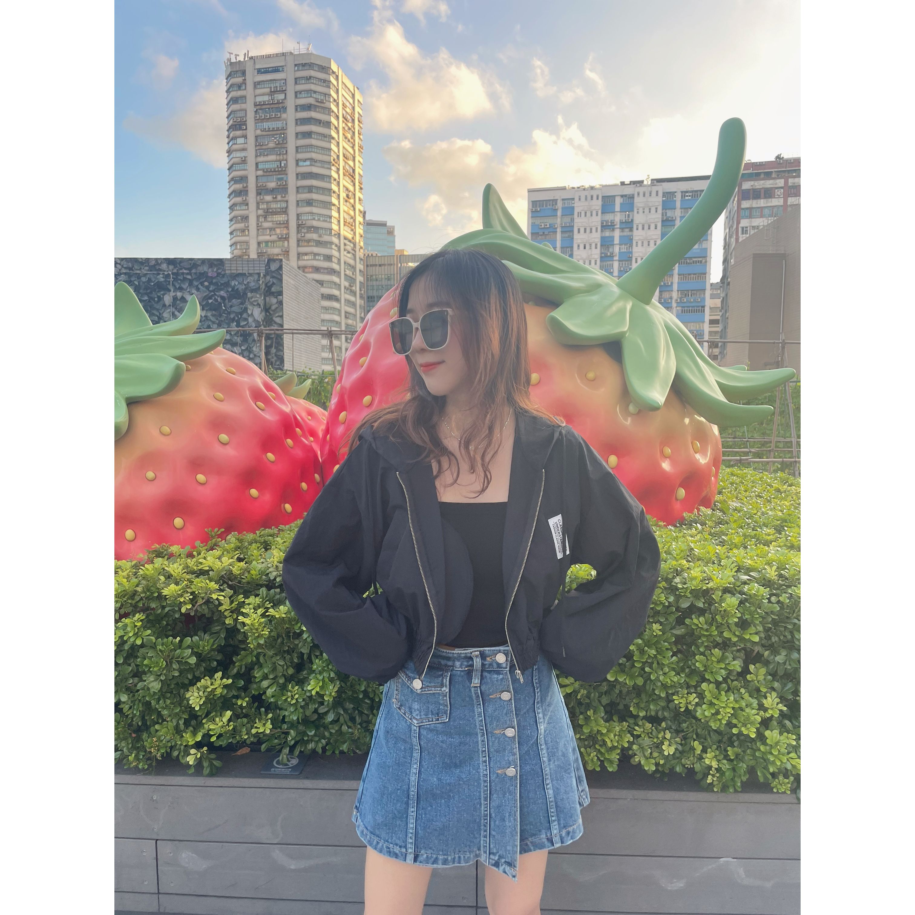 特價背面束短身風褸