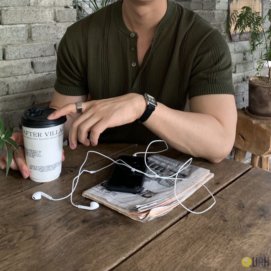【100%保證韓國直送】French Linen 輕盈修身高透氣亨利領條紋針織衫 👕 [7 color] RL115036