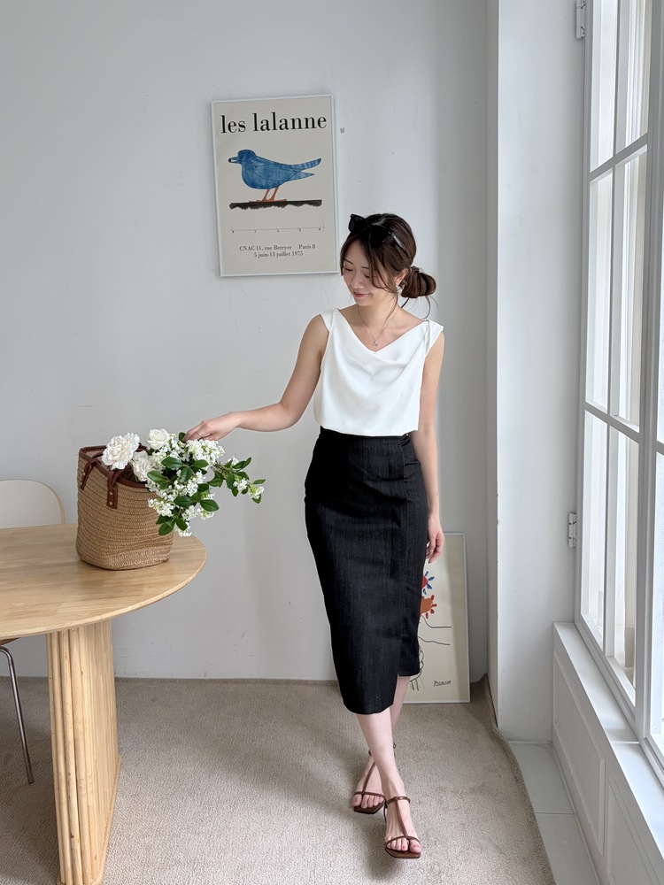Front Slit Pencil Skirt (Black)