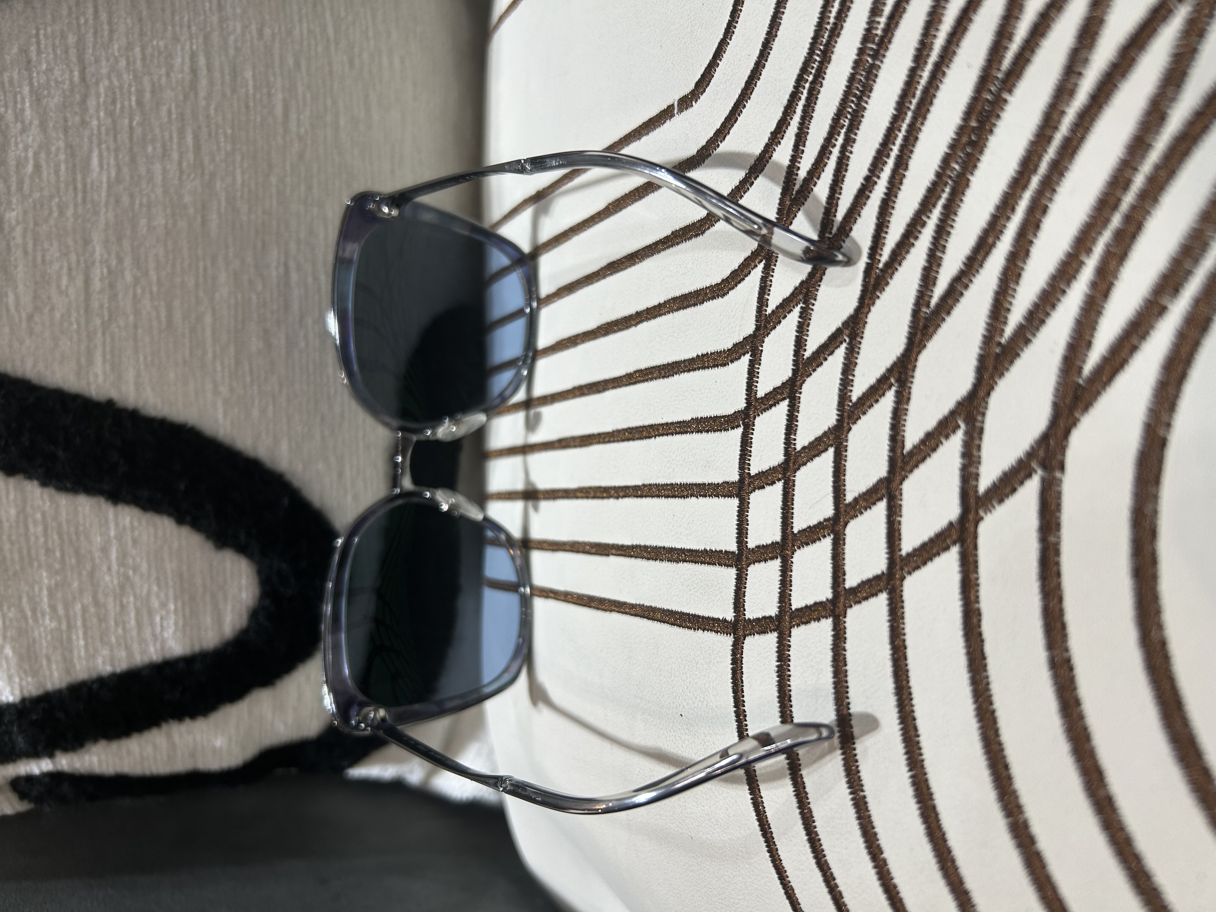 Chanel Sunglasses 4209 100%Authentic, 99%New ✅Box