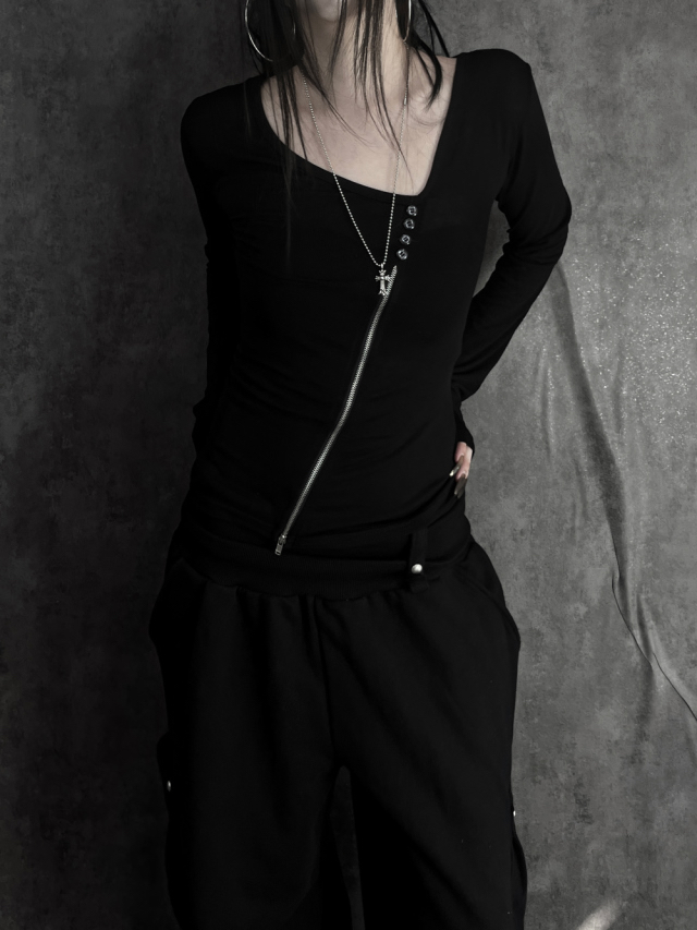 Asymmetric Zip Fitted Top