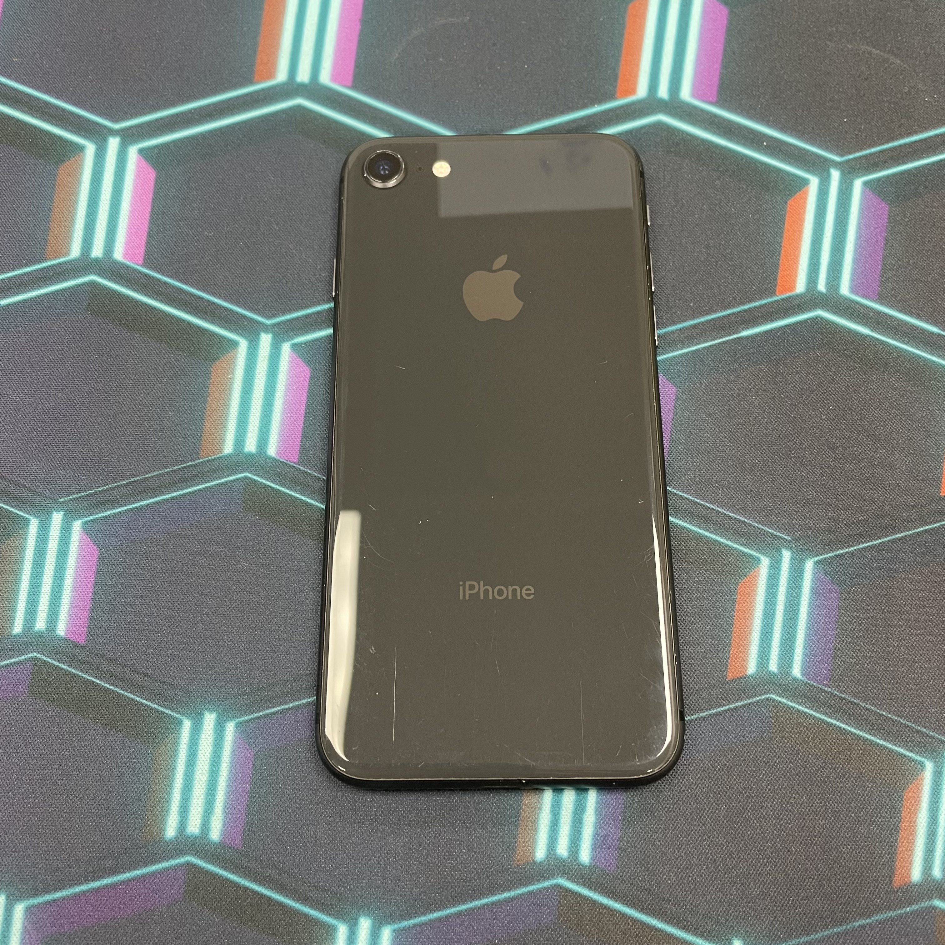 *5912 iPhone 8 靚機 64GB 電100 黑色 black