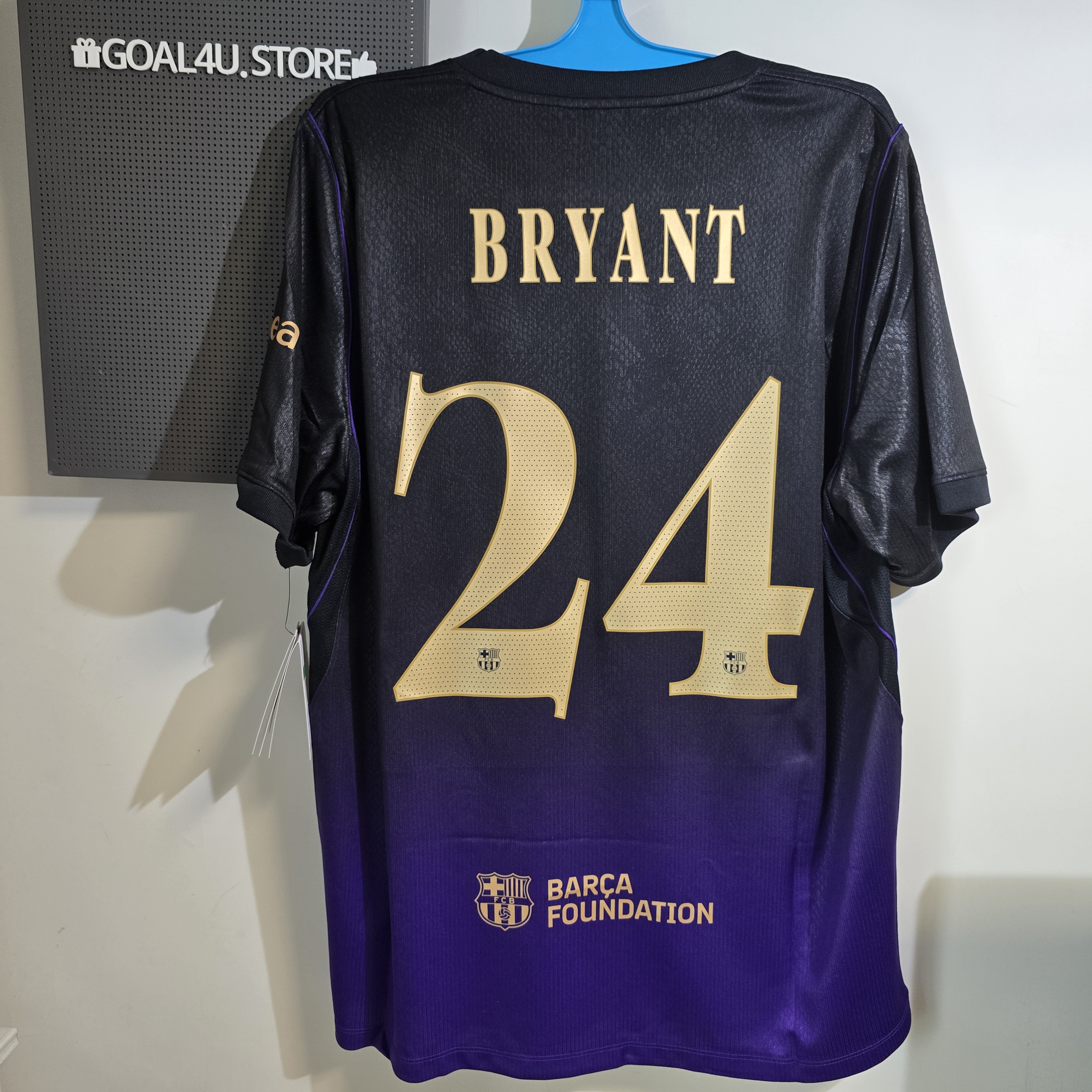 Nike Barcelona 巴塞羅拿 2026-27 作客球迷版球衣 (可加印字章) II1912
