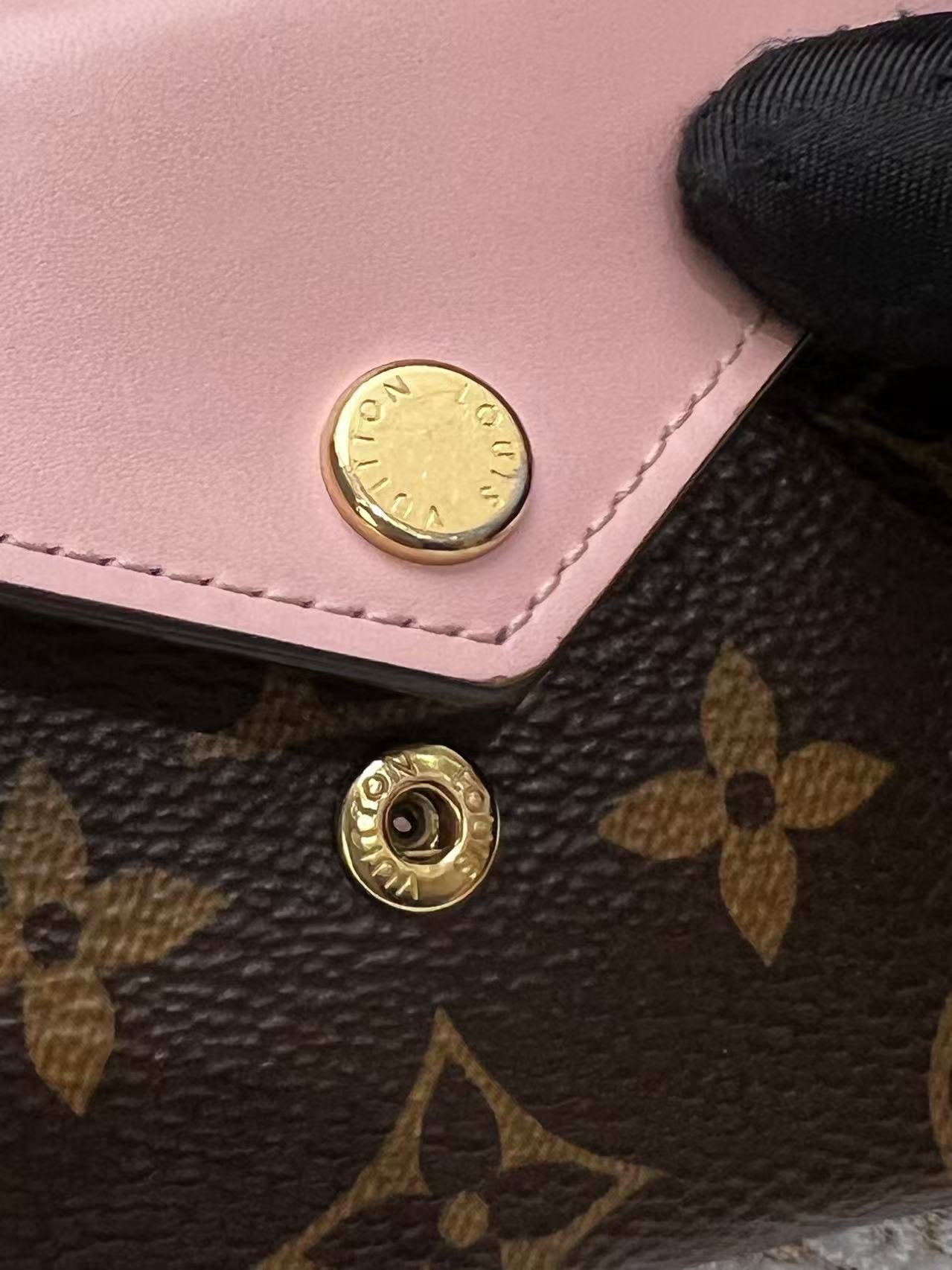 Louis Vuitton Zoé Wallet（附贈原廠盒 塵袋）