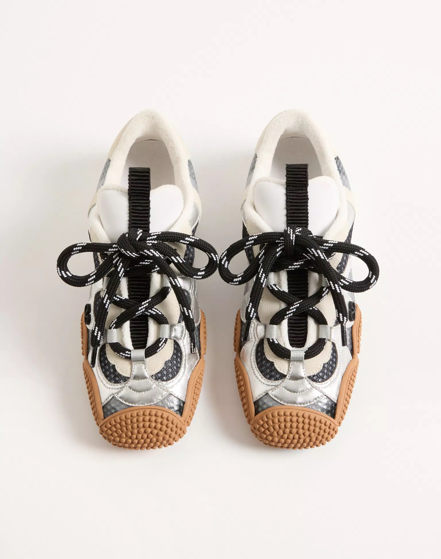 限時優惠✨新款🆕訂貨🍒Valentino Amphibia Sneaker  Size 36-39/40有半碼