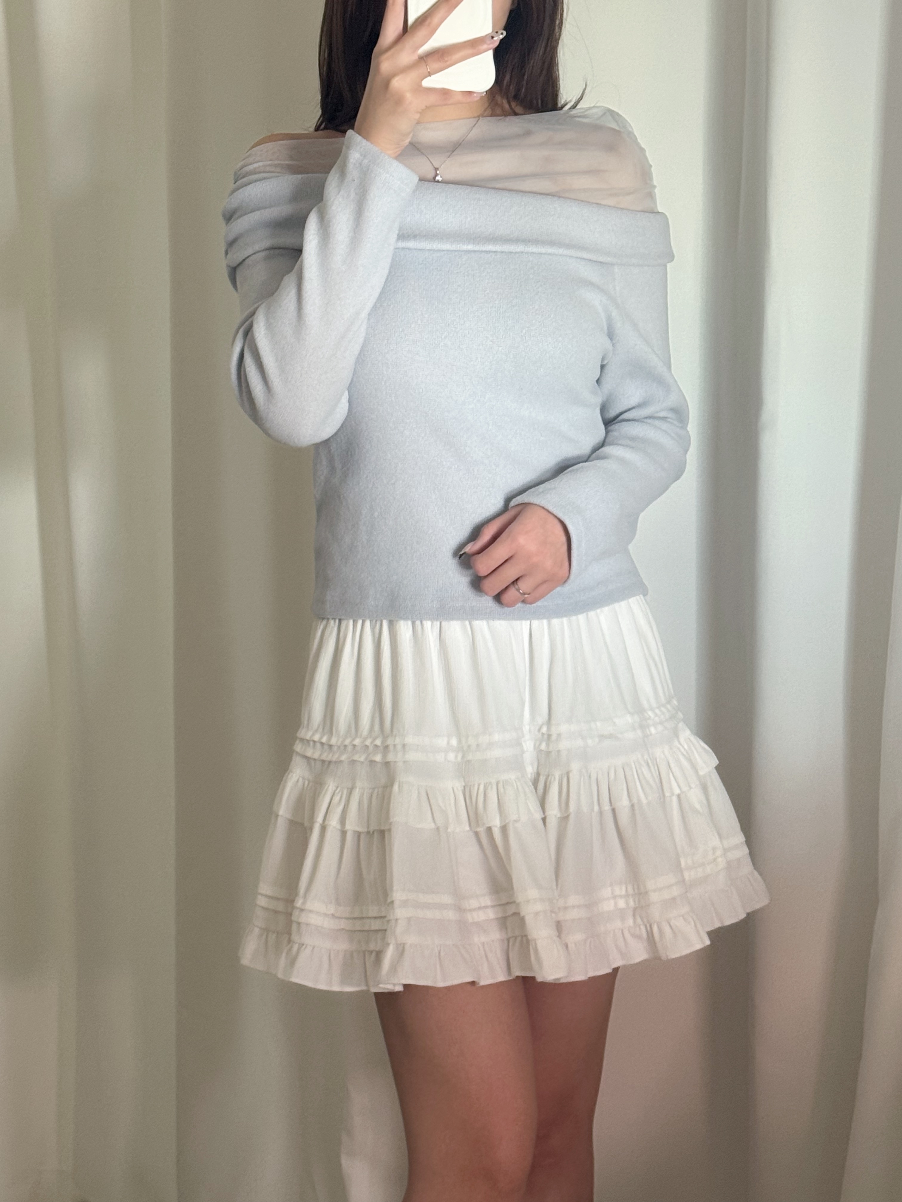 [仙氣100分!]公主透紗柔軟一字肩上衣(四色入)