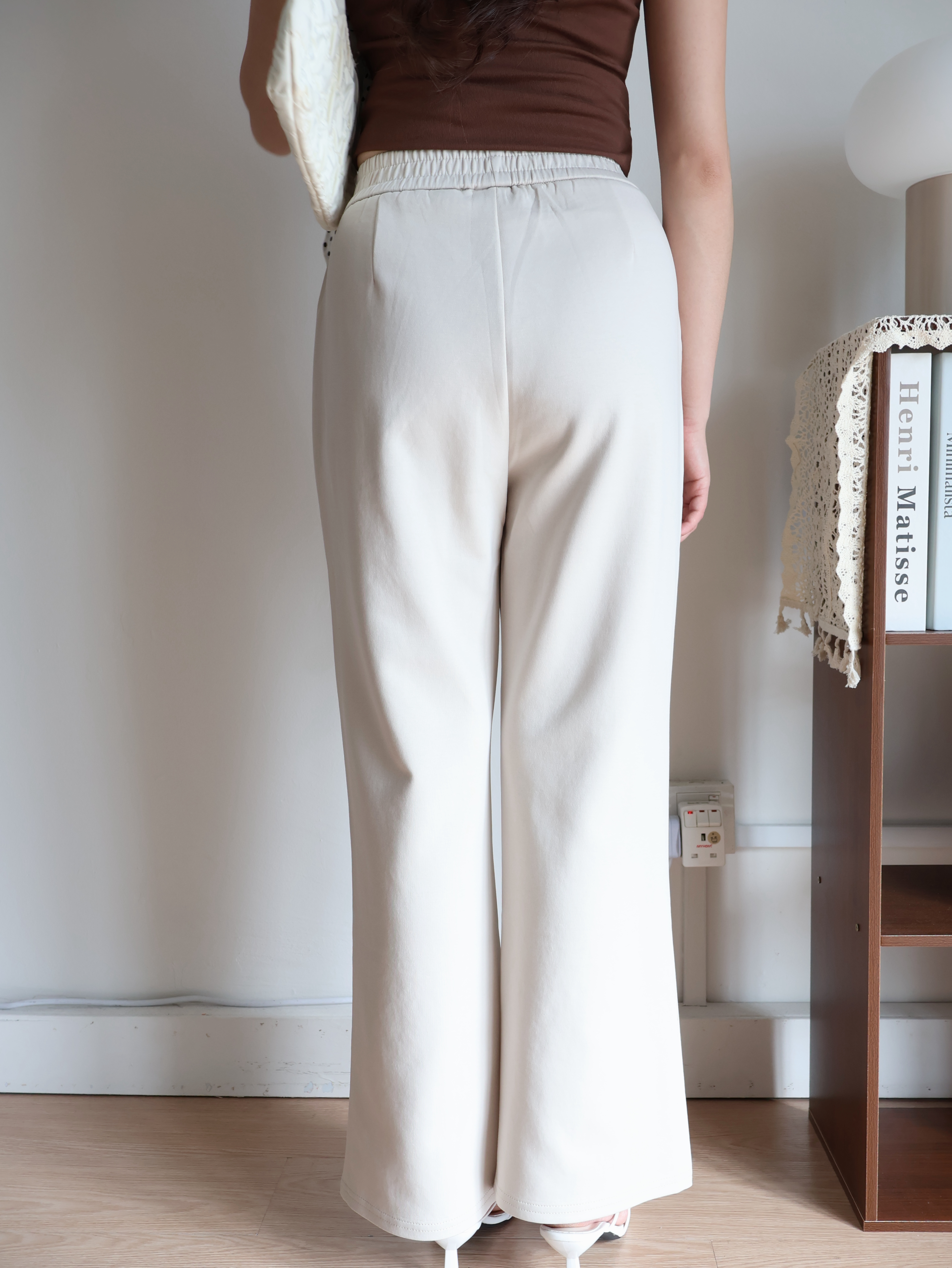 Jovy Straight Leg Pants | Cream