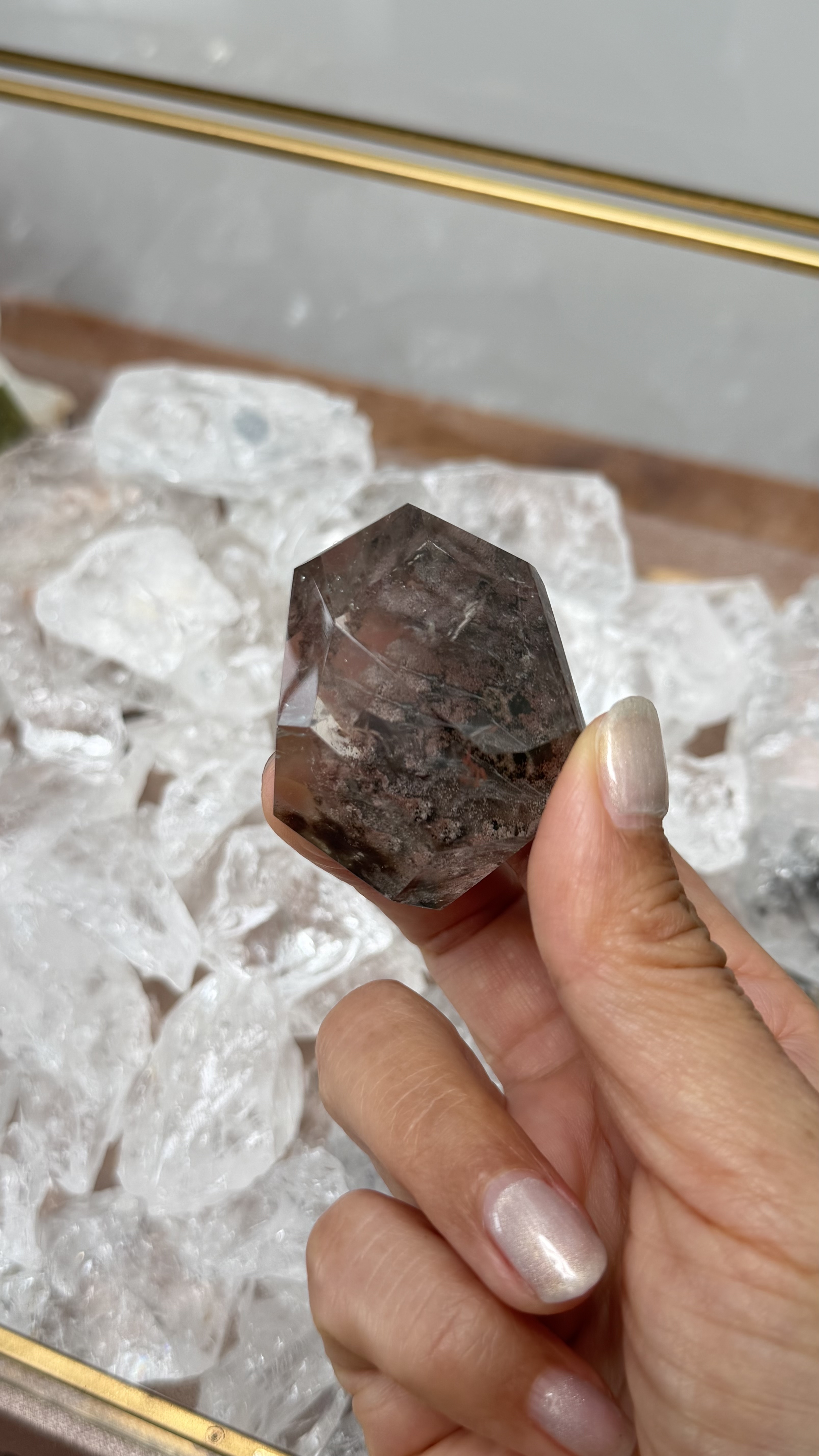 ༒5cm白水晶紅綠幽靈隨形擺件༒ PQ.1176C5-RB3*2st