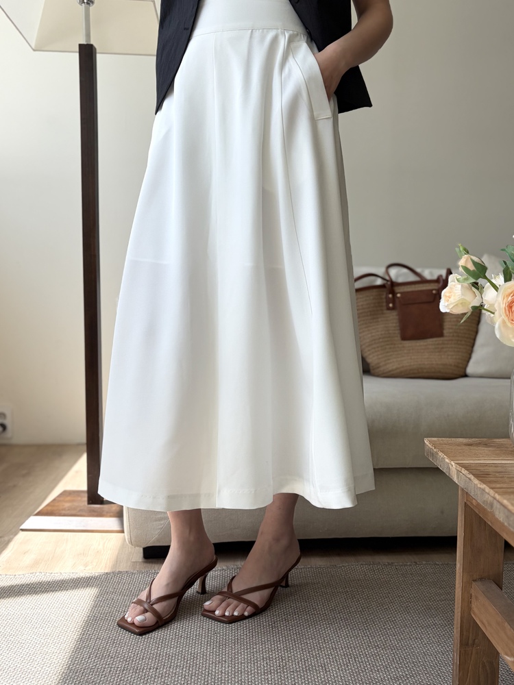 Front-Slit Midi Flare Skirt (Ivory)