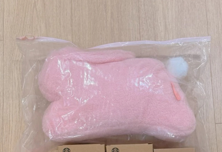 韓國Starbucks粉紅色小兔子毛氈