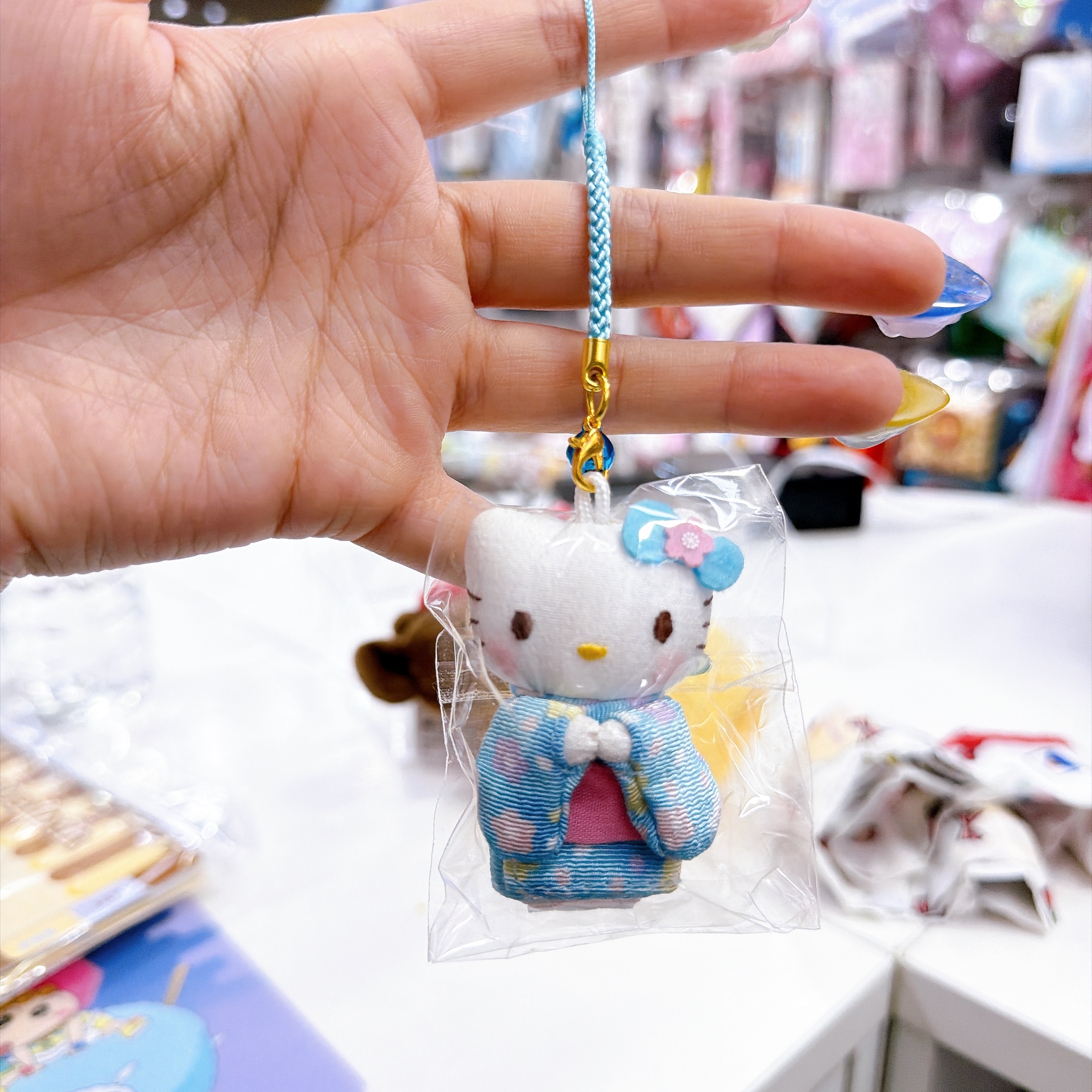 日本直送Hello Kitty和服絹布Kitty公仔電話繩