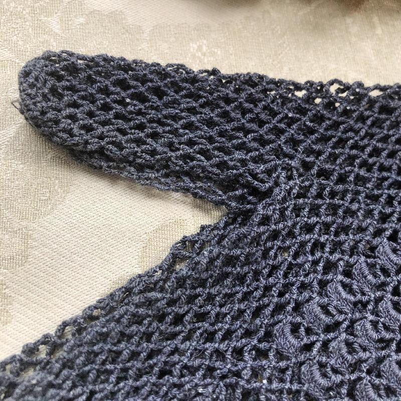RARE! Vintage Pre-1950s Midnight Blue Hand-Crocheted Rose Trimmed and Square Motif Pattern Gloves (MT1916)