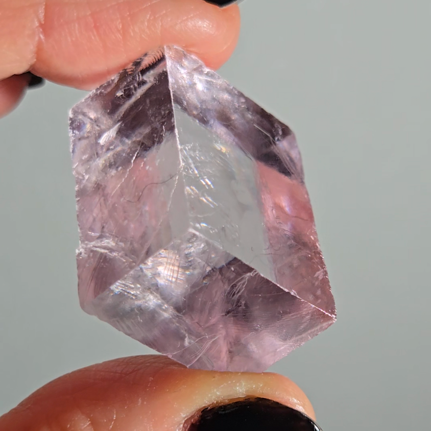 Purple calcite cube with rainbows - PC5