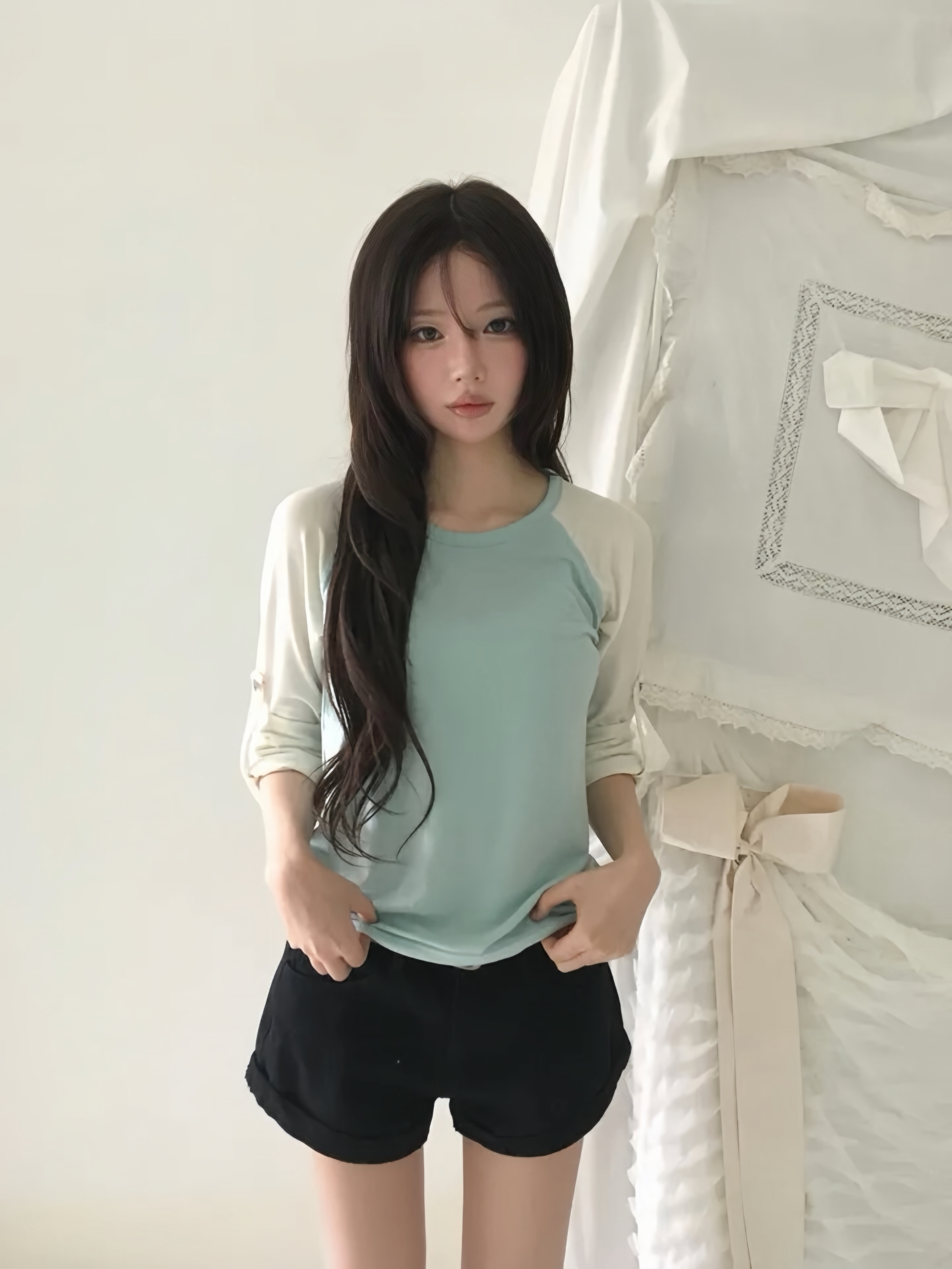 Roll-up Raglan Contrast Top
