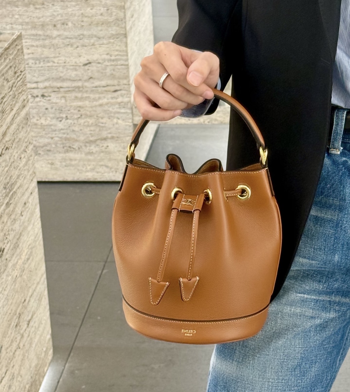 指定款式優惠✨訂貨📮Celine Teen Clara bucket bag Size 16x16x19 cm