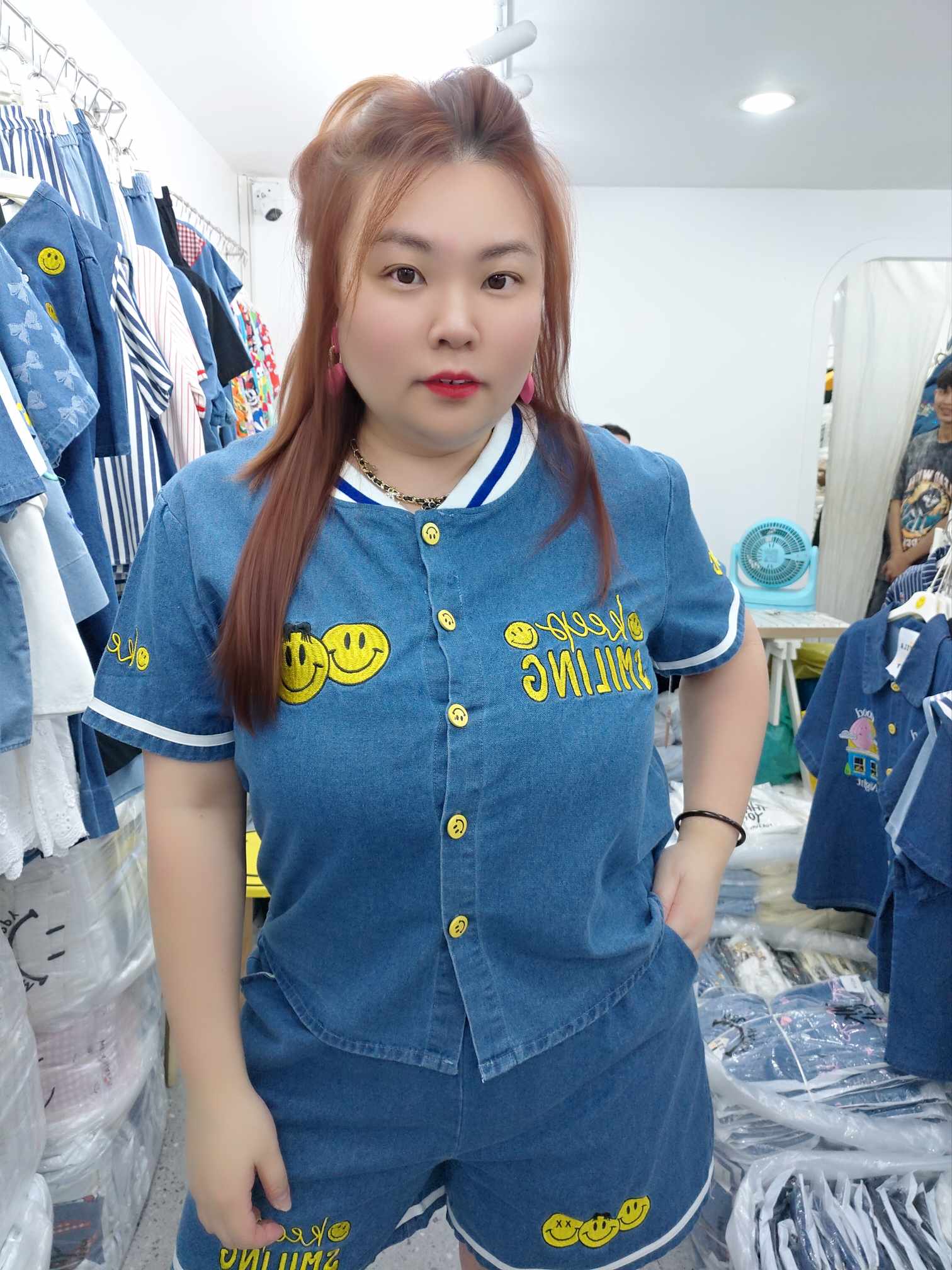 ENE02 刺绣笑脸牛仔套装