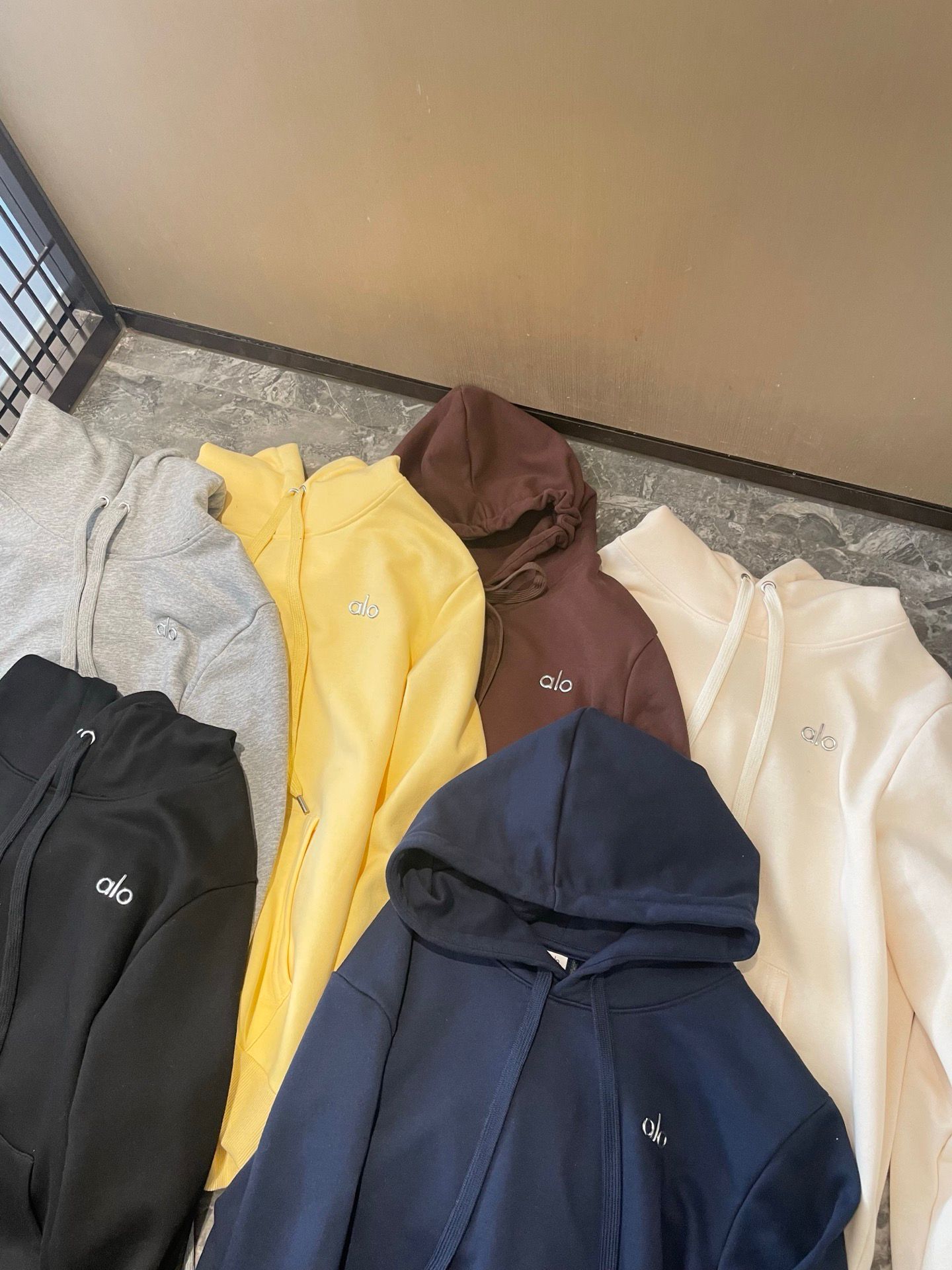 $230件。 Alo春季新款字母衛衣帽衫