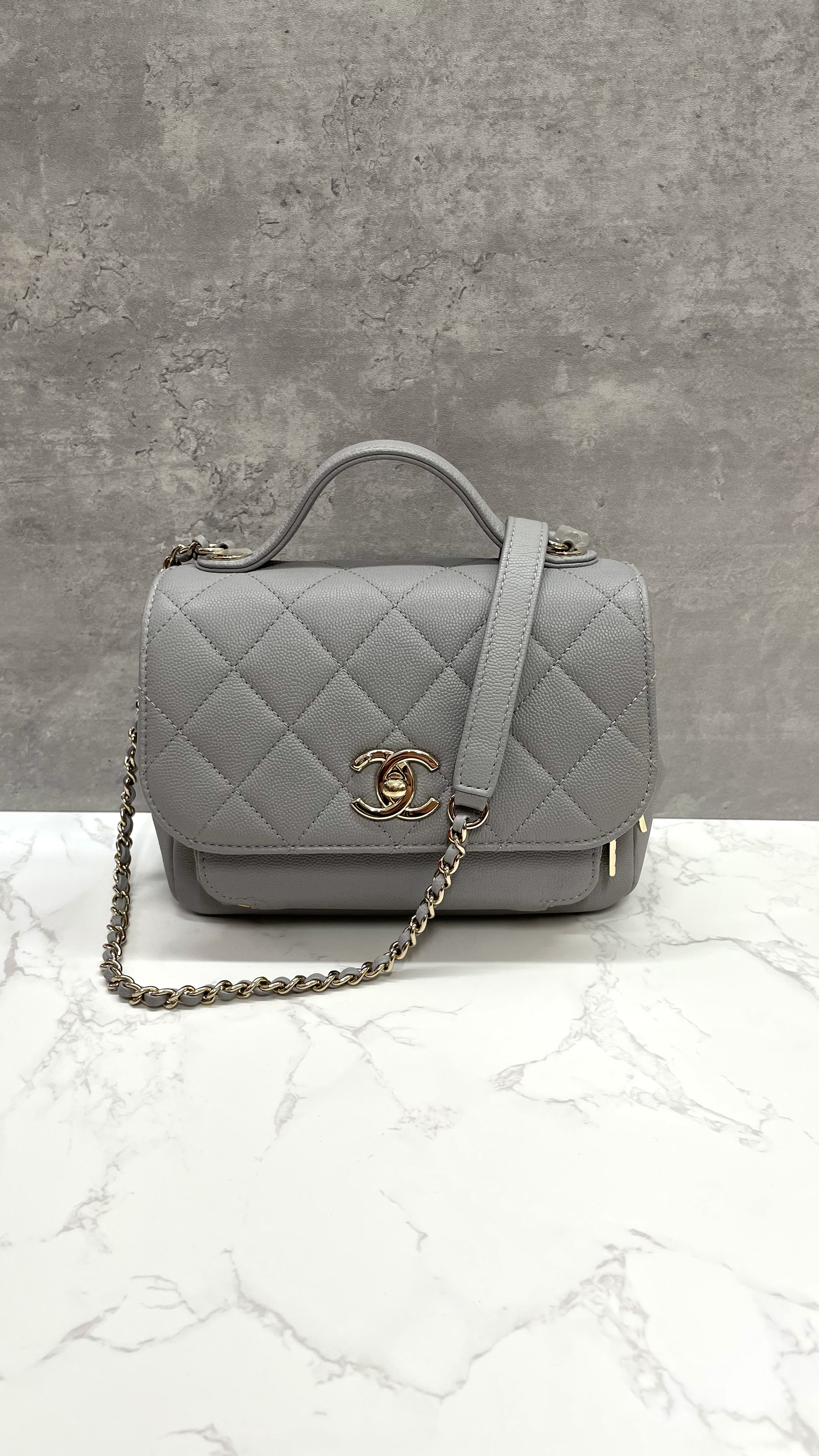 Pre-owned Chanel business affinity/ Product Code: 2491311