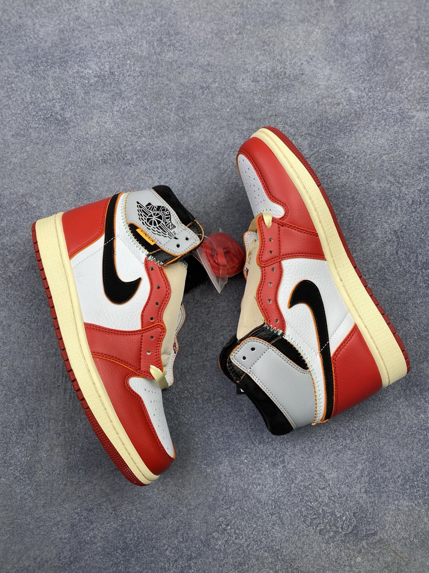 Nike Air Jordan 1 Retro High OG HV8563-600